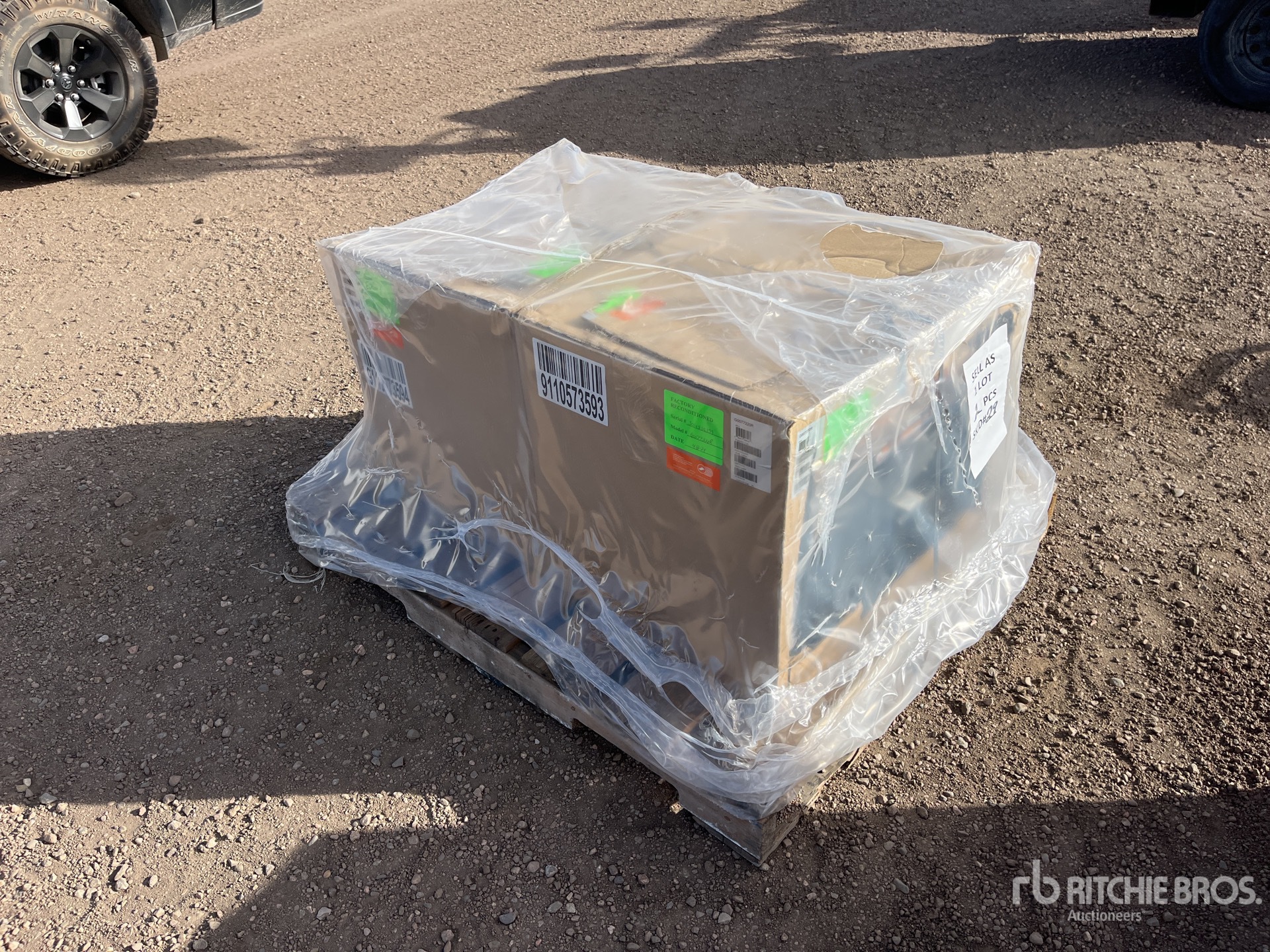 General Appearance with Picture, Right Rear Corner