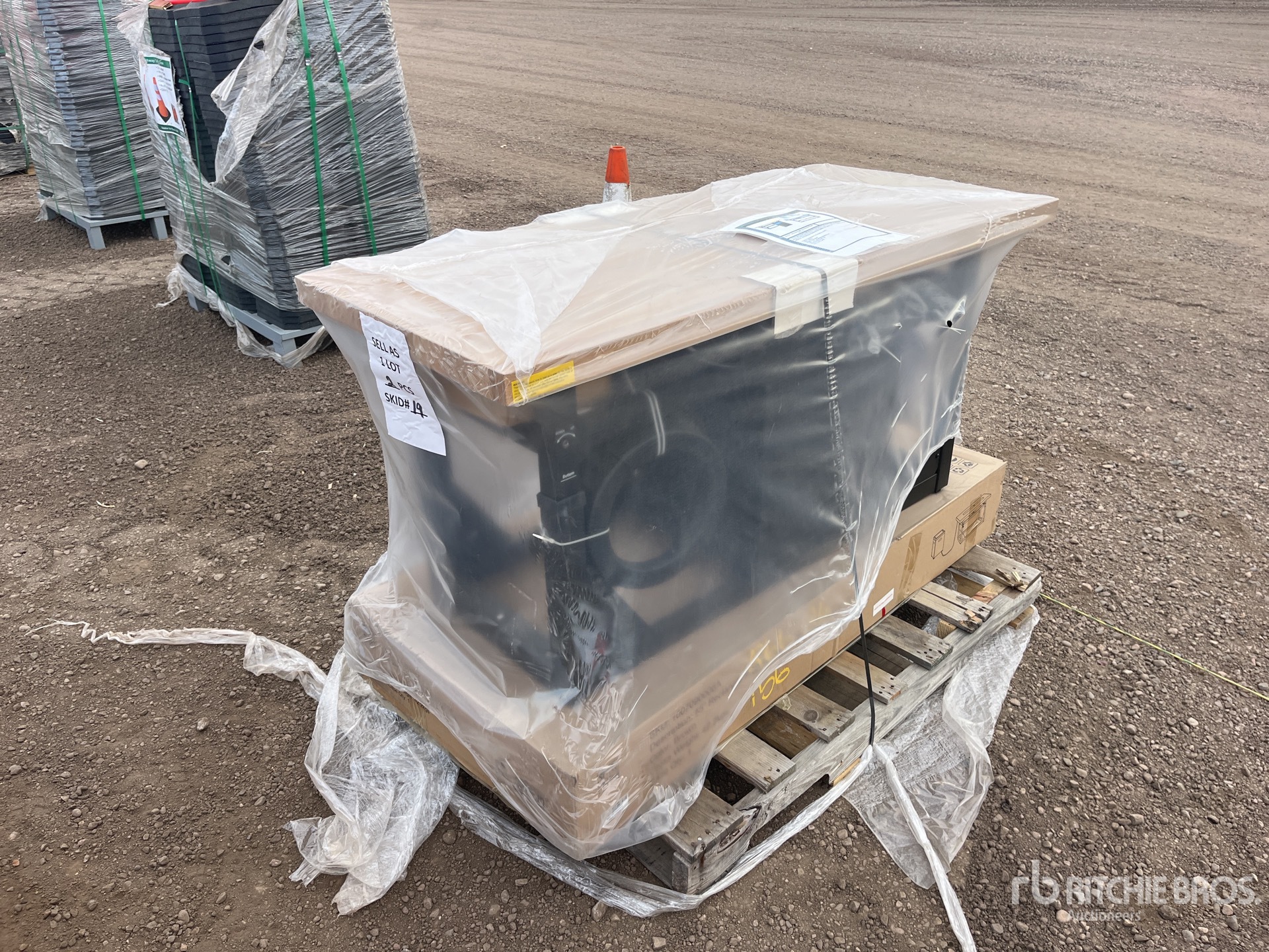 General Appearance with Picture, Right Front Corner