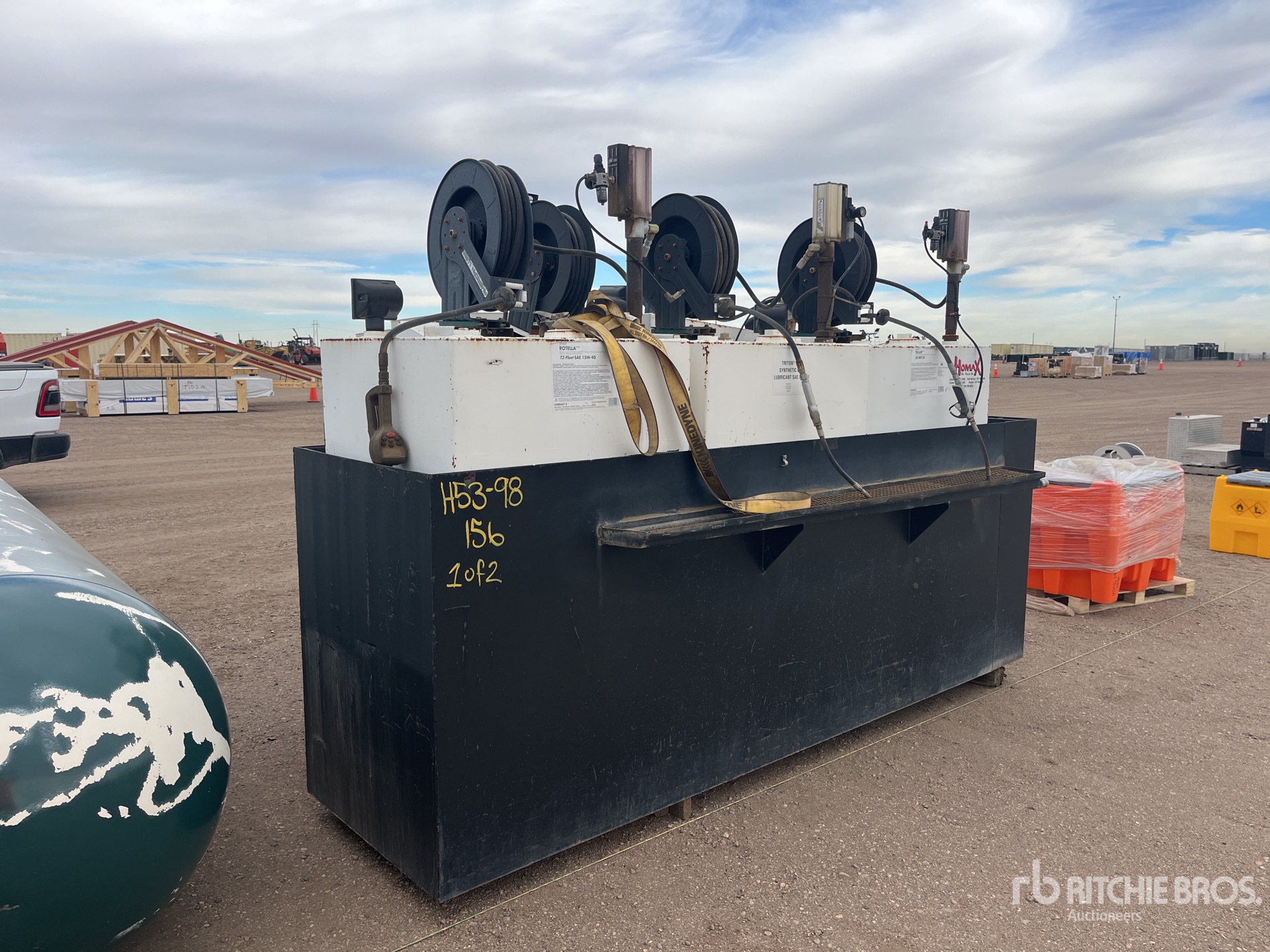 General Appearance with Bild, Ecke hinten links