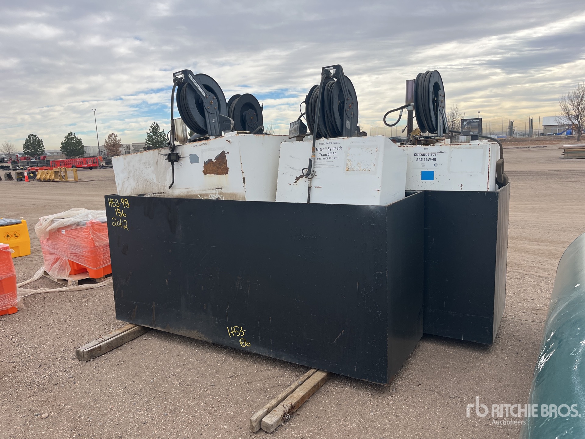 General Appearance with Bild, Ecke vorne links