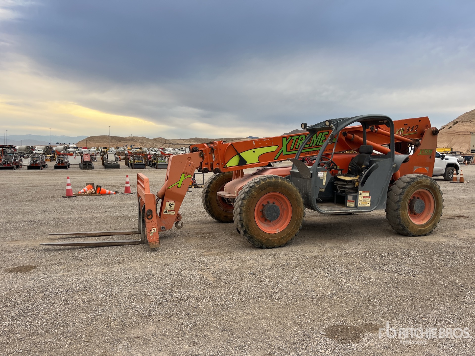 General Appearance with Picture, Left Front Corner