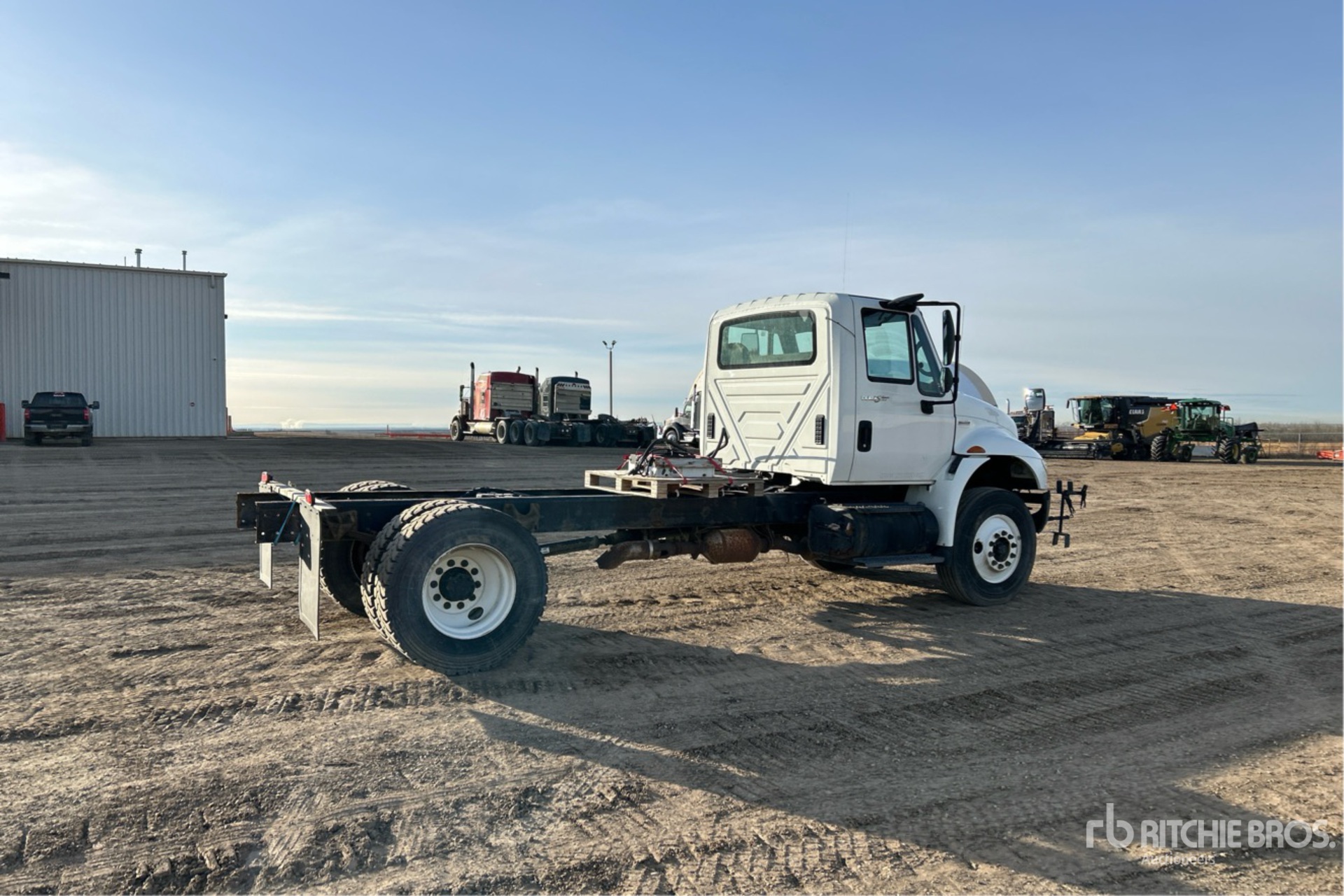 General Appearance with Foto, angolo anteriore sinistro