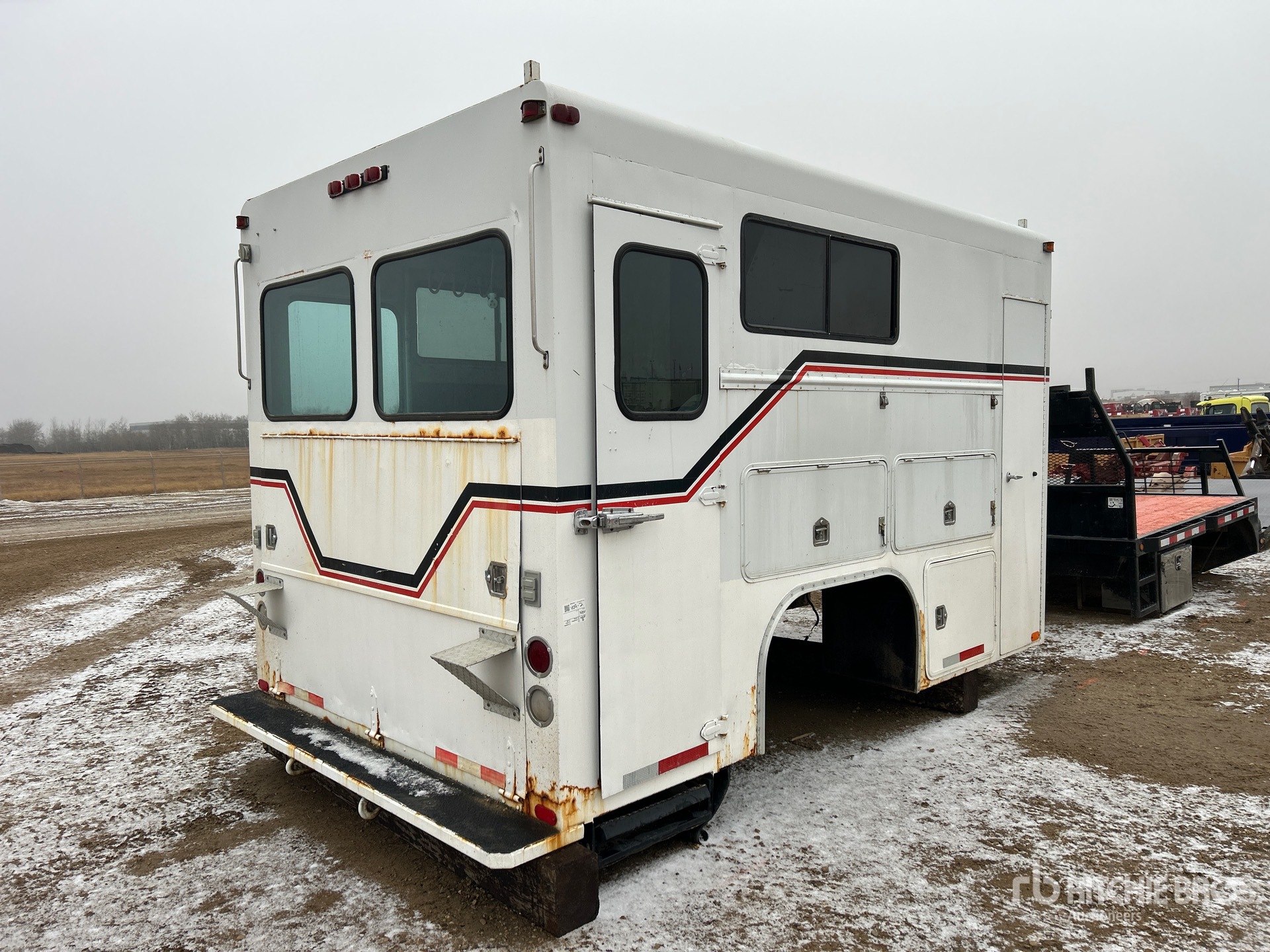 General Appearance with Imagen: esquina trasera derecha