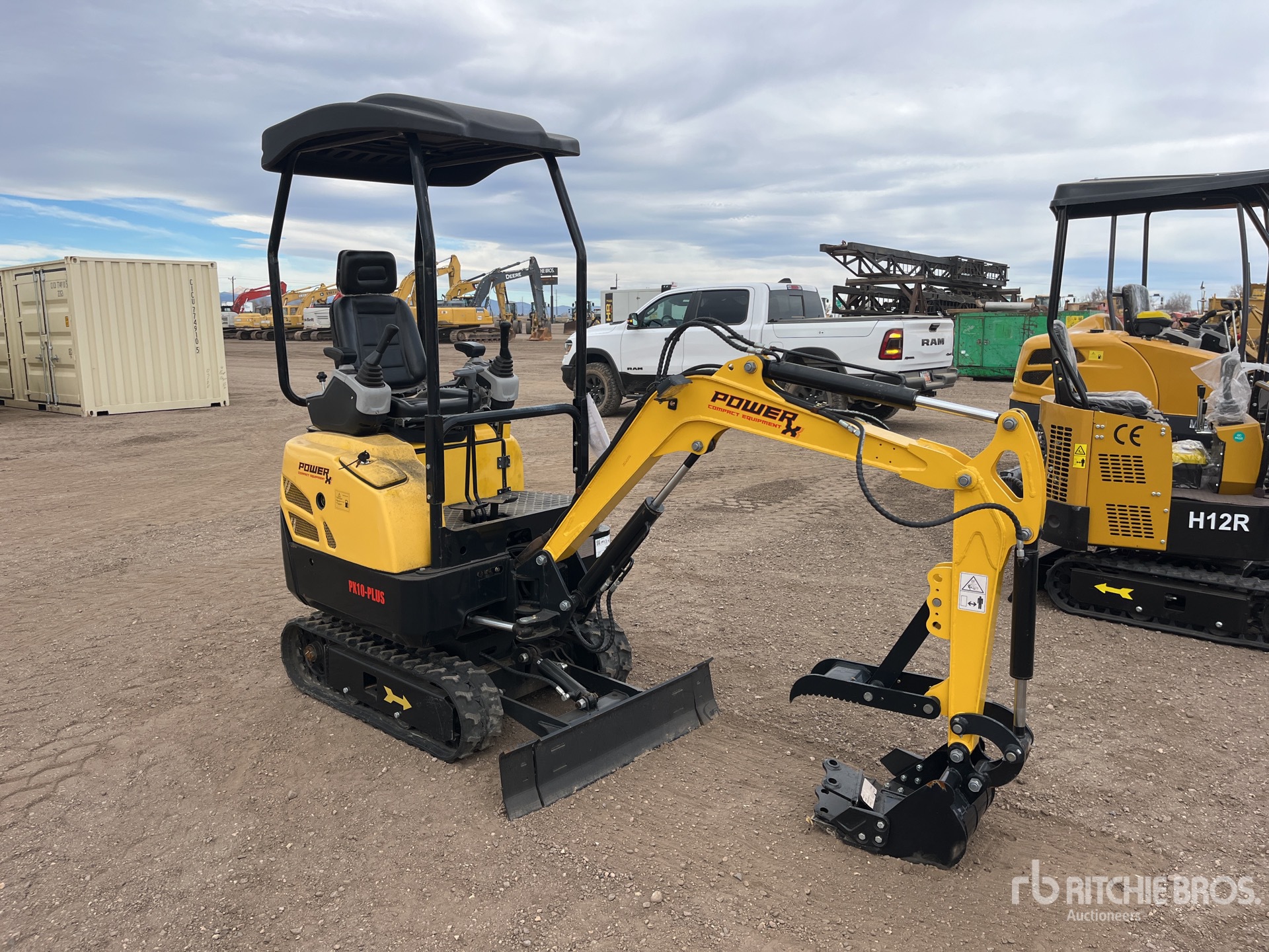 General Appearance with Image, coin avant droit