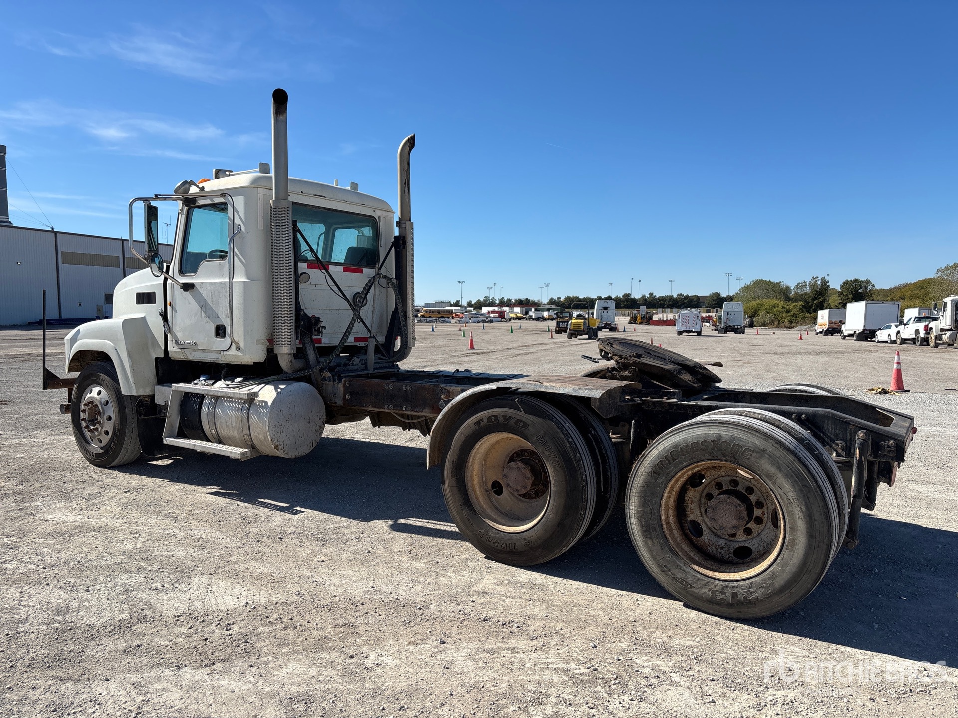 General Appearance with Imagen: esquina trasera izquierda