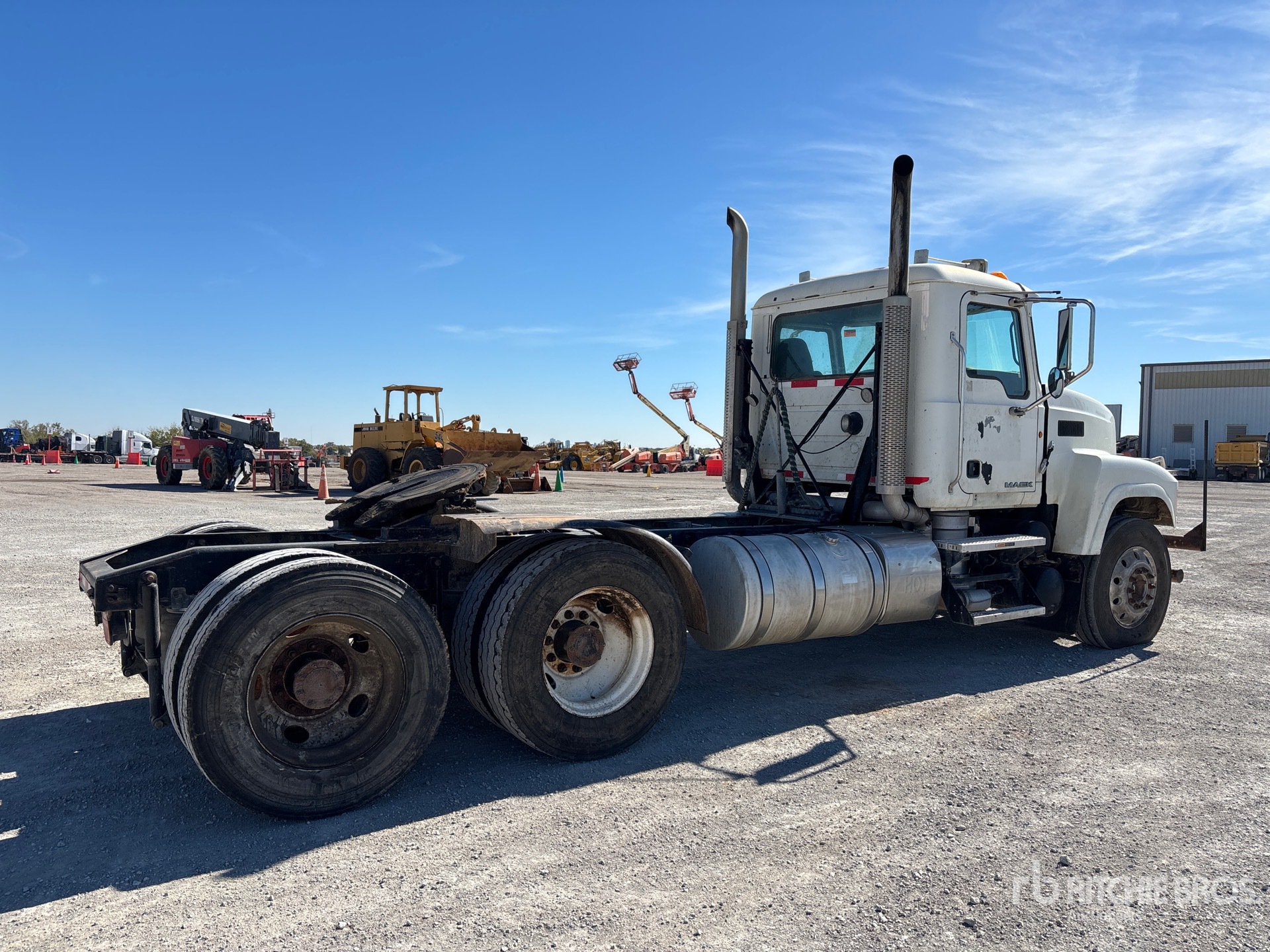 General Appearance with Imagen: esquina trasera derecha