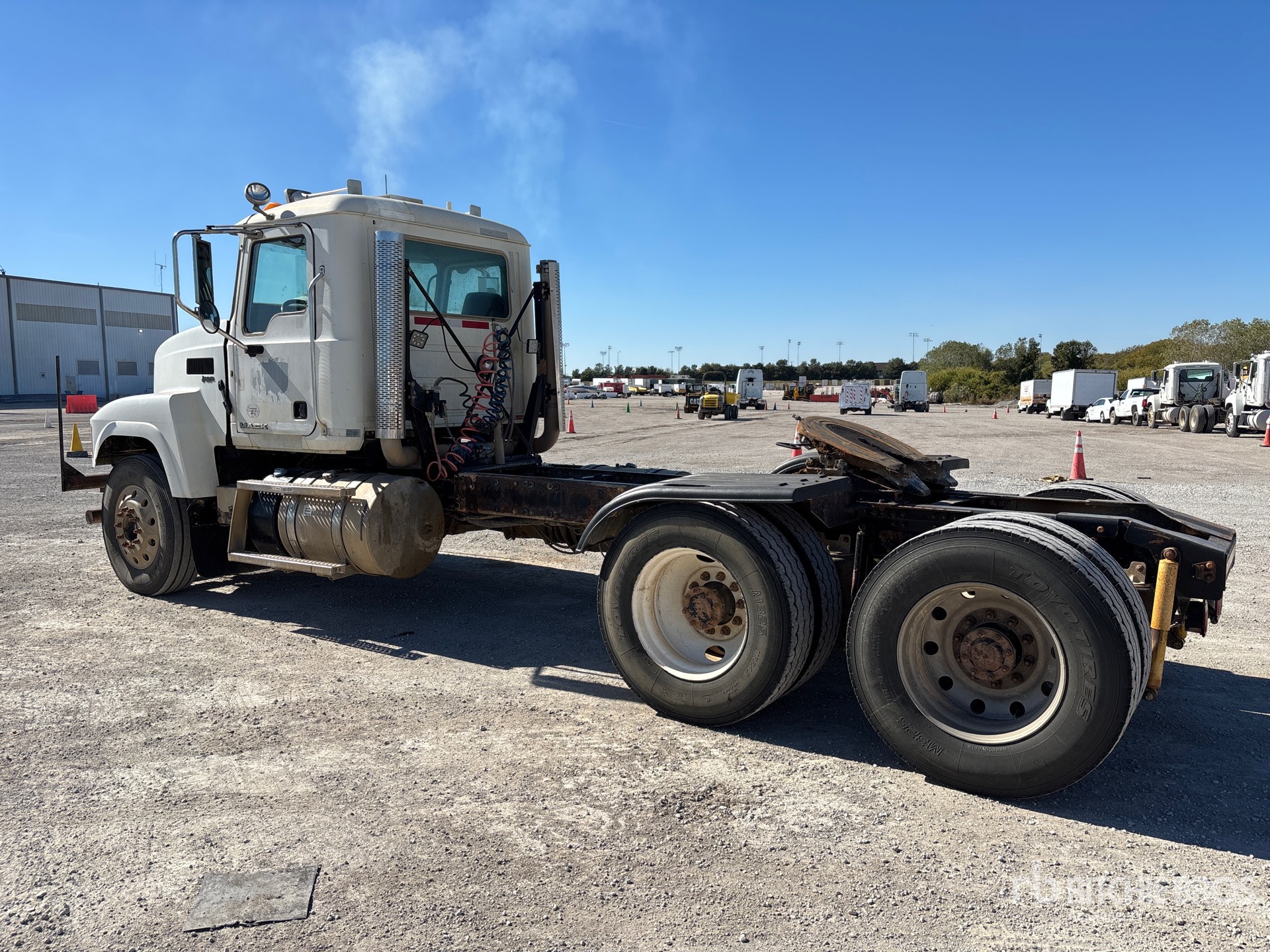 General Appearance with Imagen: esquina trasera izquierda