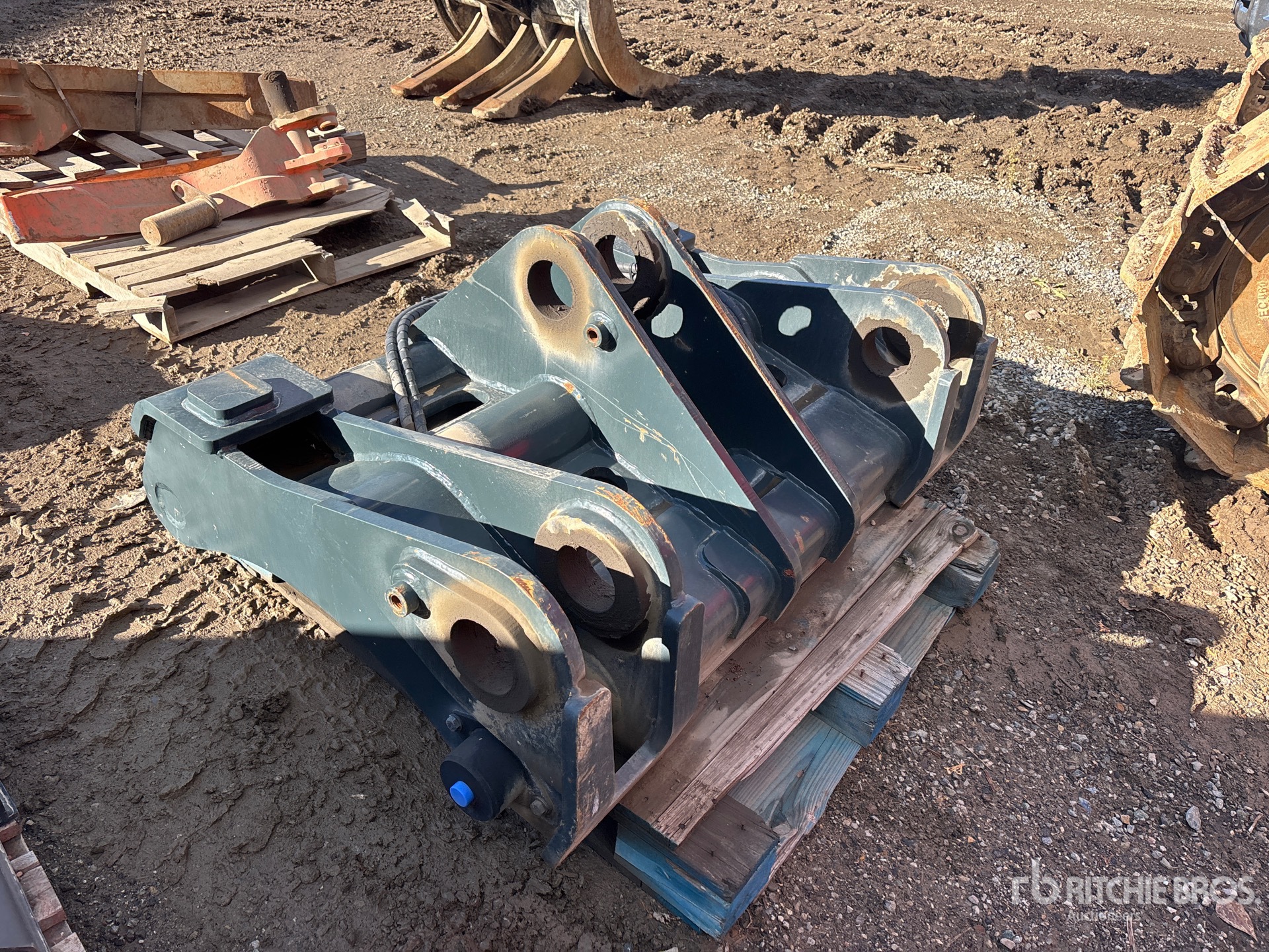 Aspect général with Image, coin arrière gauche