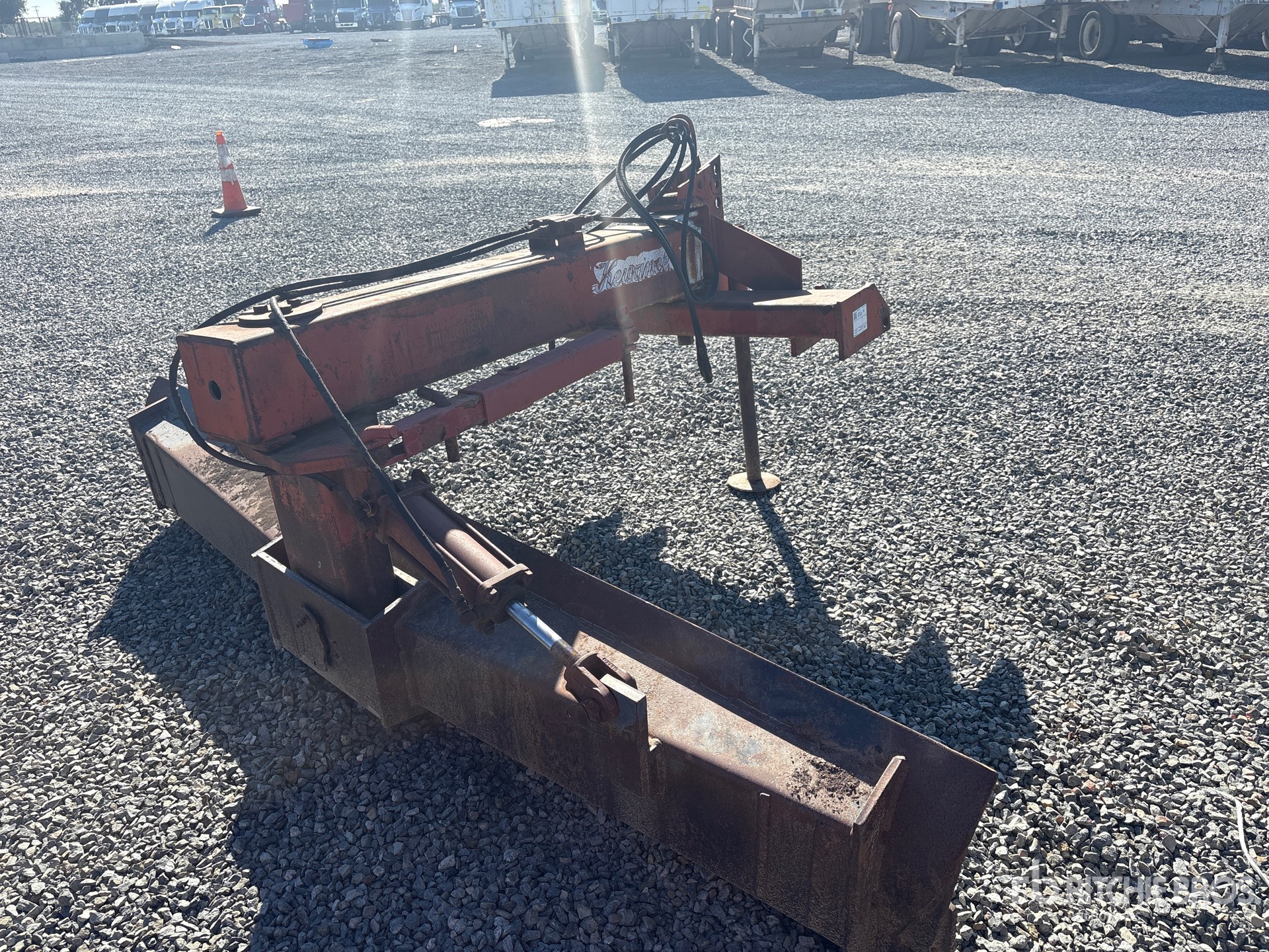 General Appearance with Bild, Ecke hinten rechts