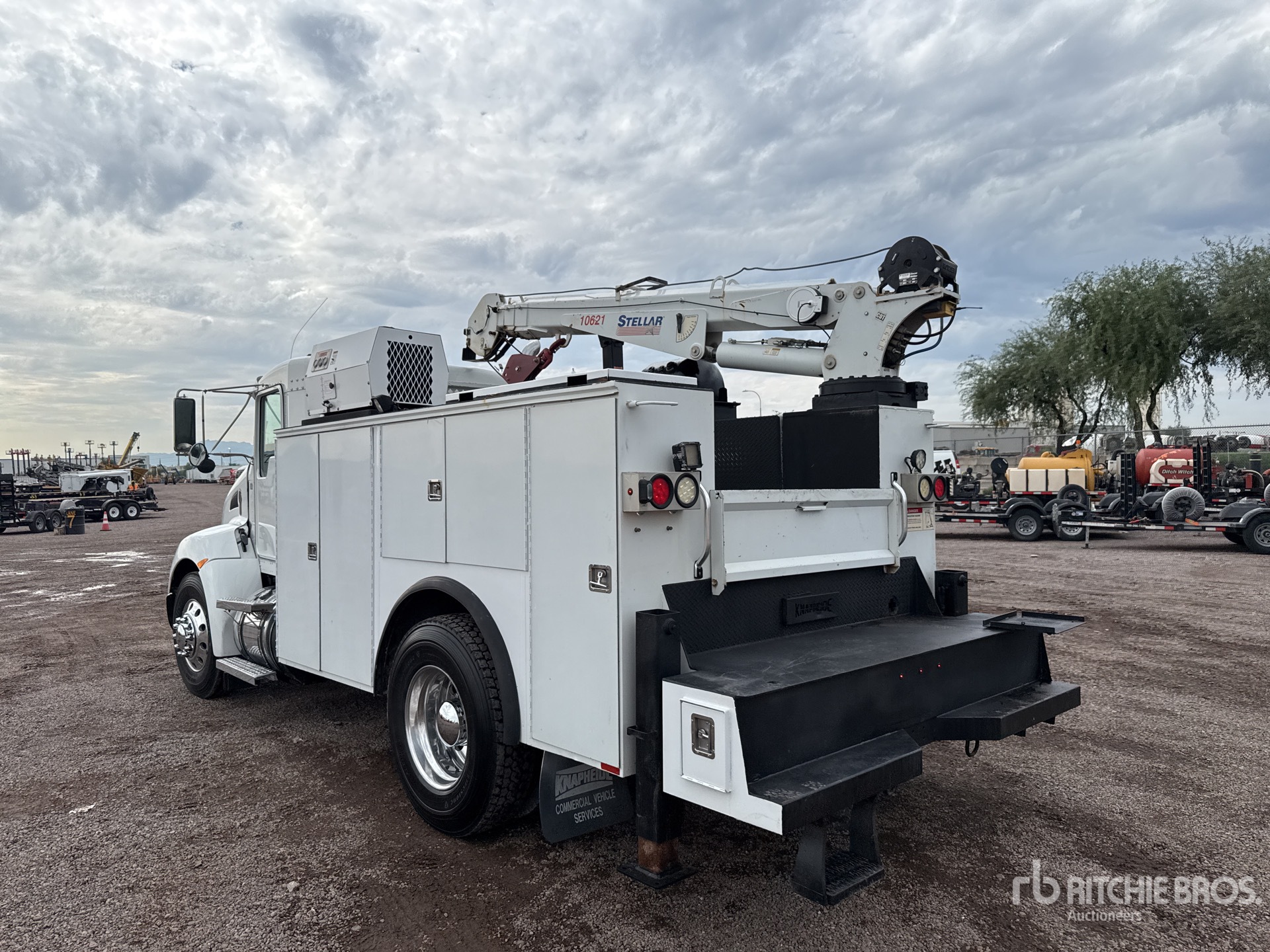 General Appearance with Picture, Left Rear Corner