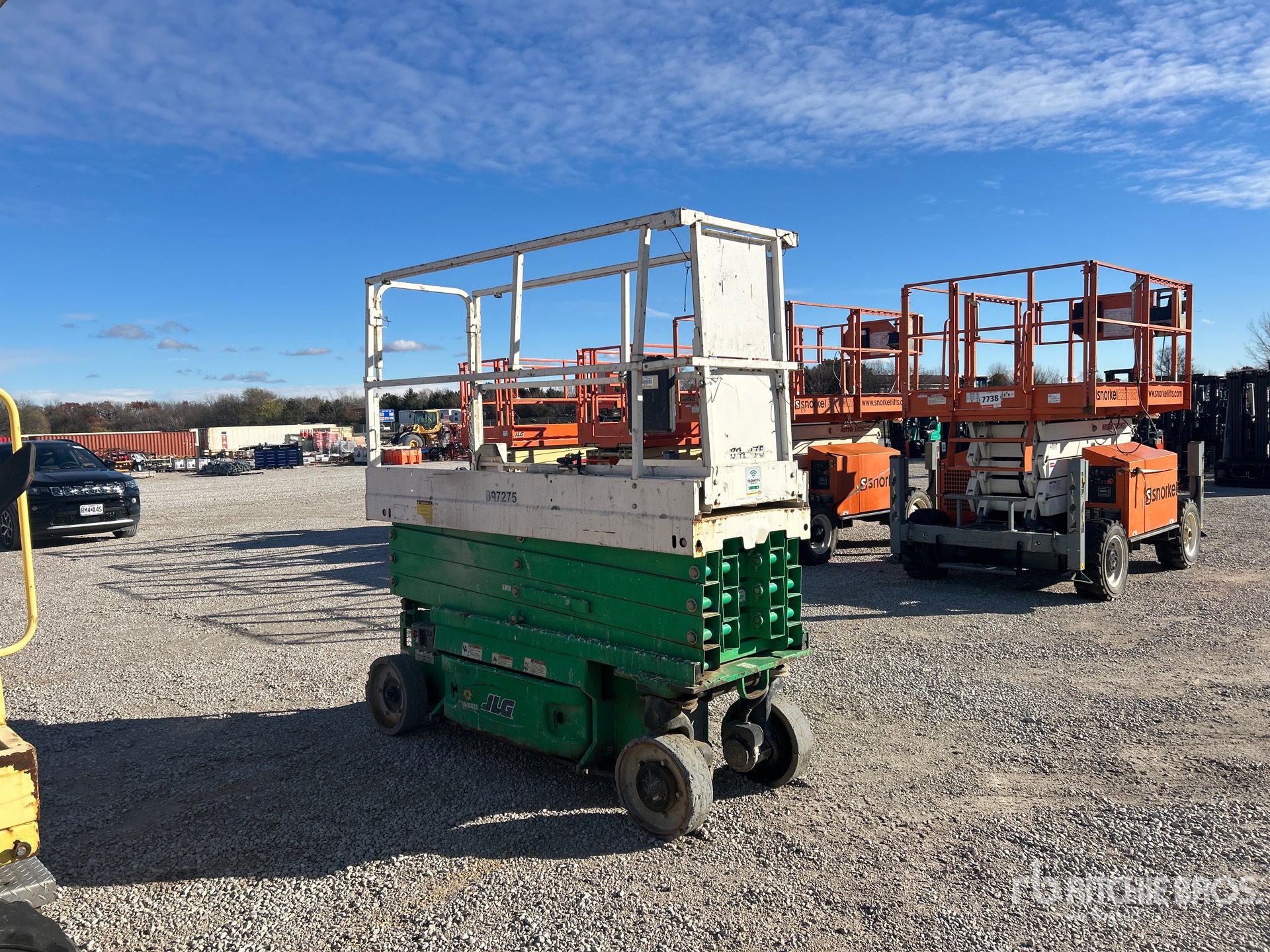 General Appearance with Bild, Ecke vorne rechts