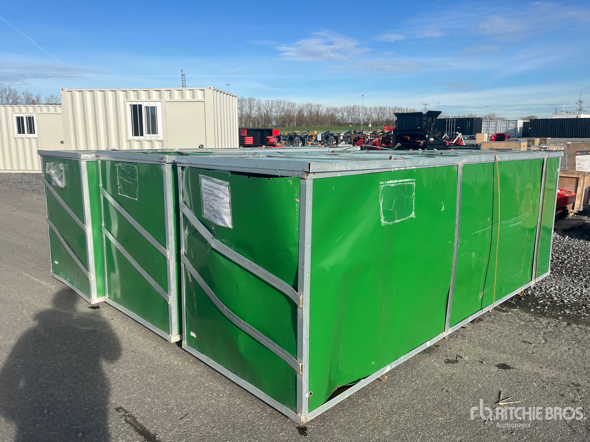 General Appearance with Foto, angolo posteriore sinistro