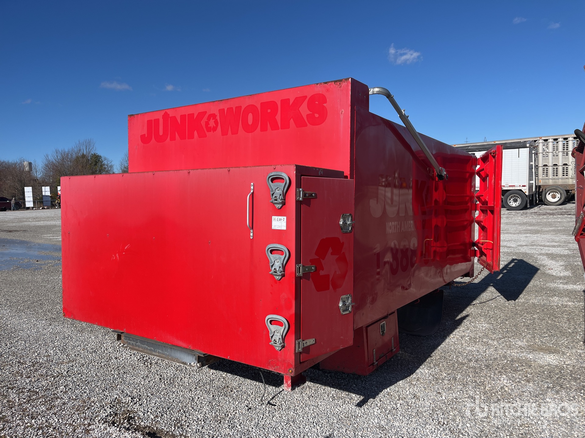 General Appearance with Featured Photo