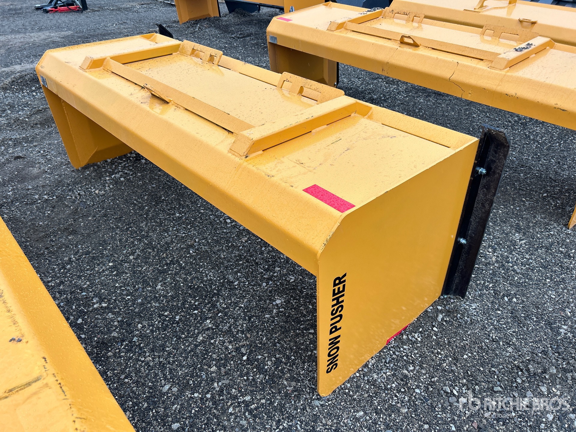 General Appearance with Imagen: esquina trasera derecha