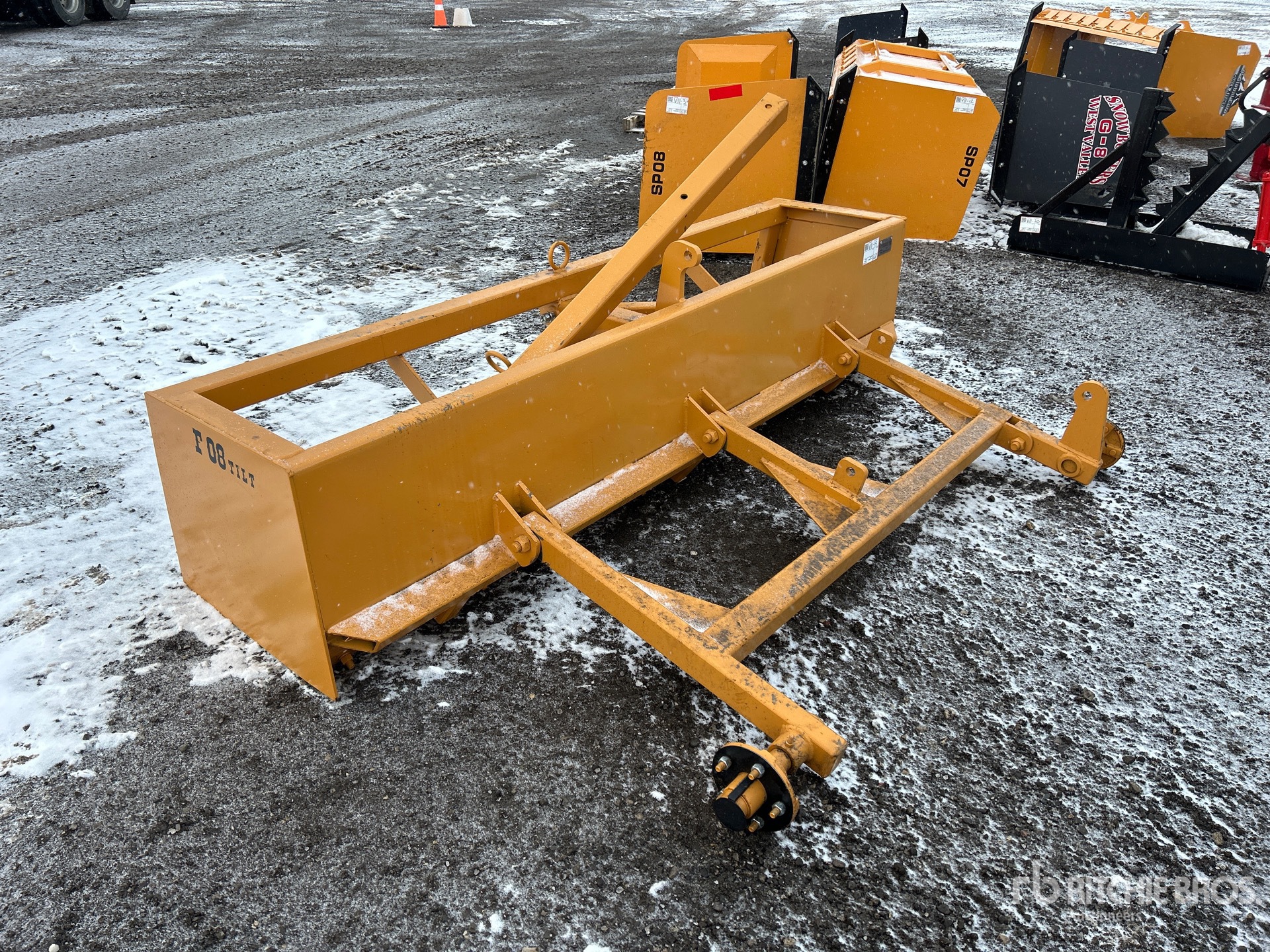 General Appearance with Bild, Ecke hinten links