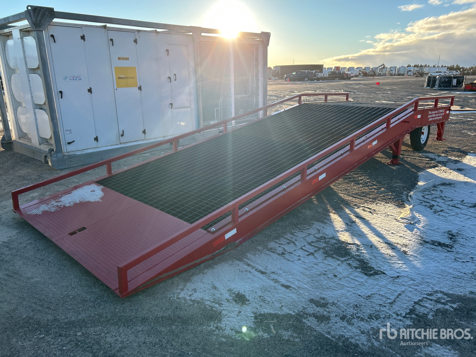 Aspect général with Image, coin arrière droit