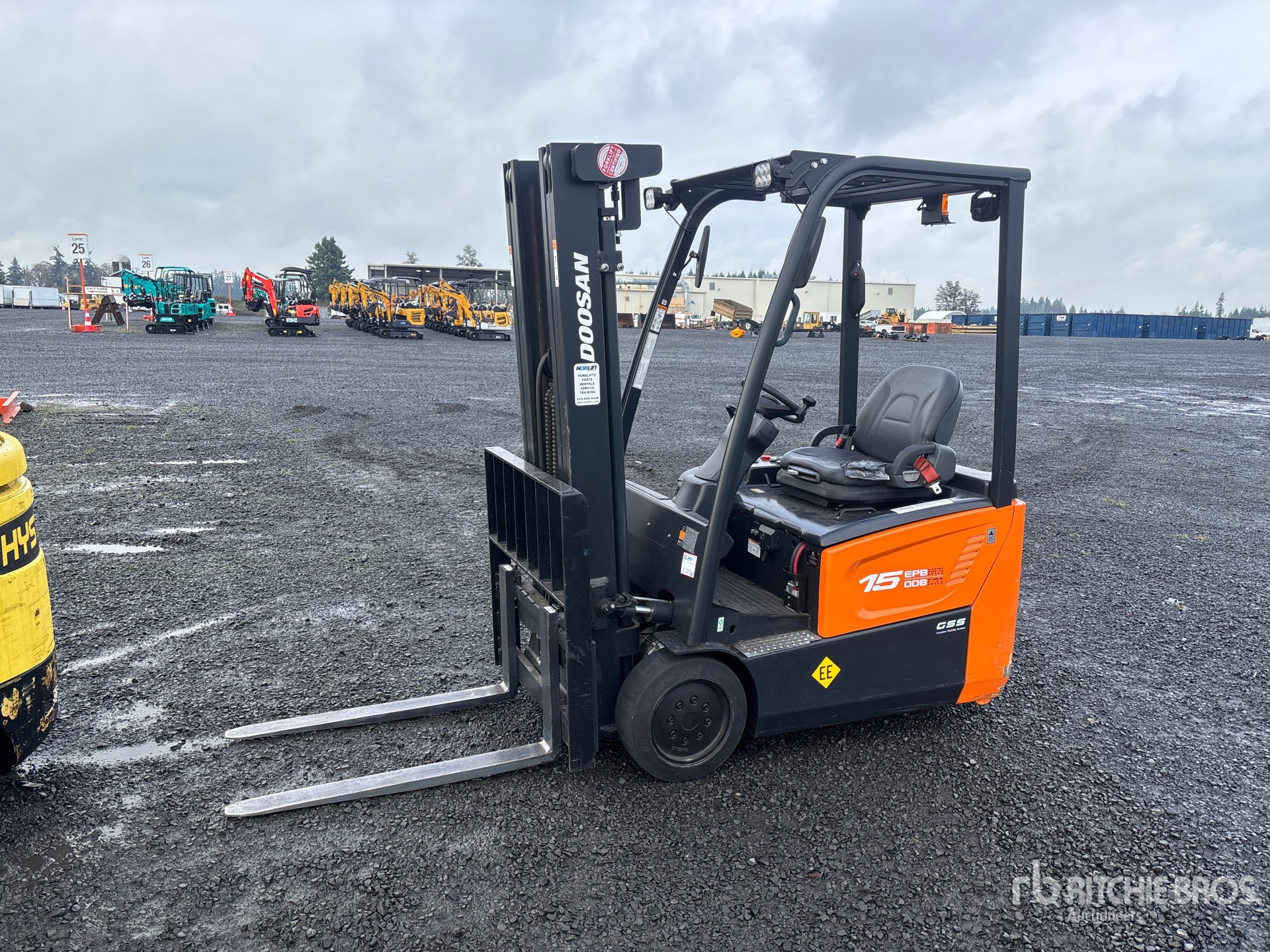 General Appearance with Picture, Left Front Corner