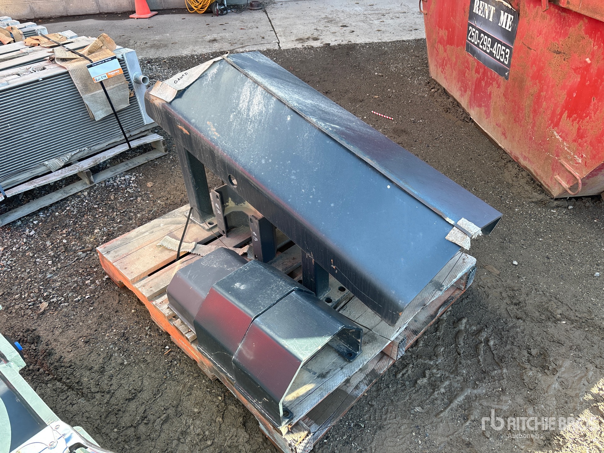 General Appearance with Bild, Ecke vorne rechts