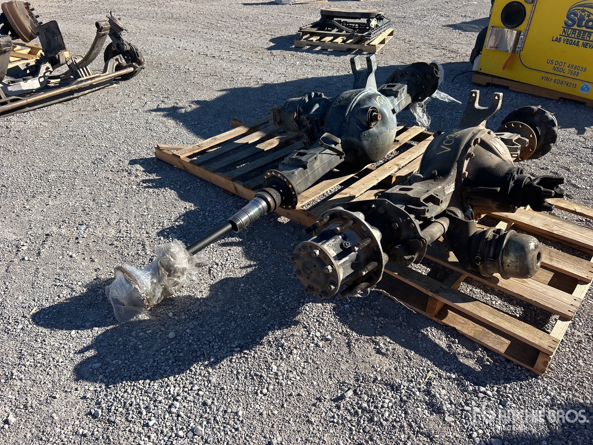 Aspect général with Image, coin arrière droit