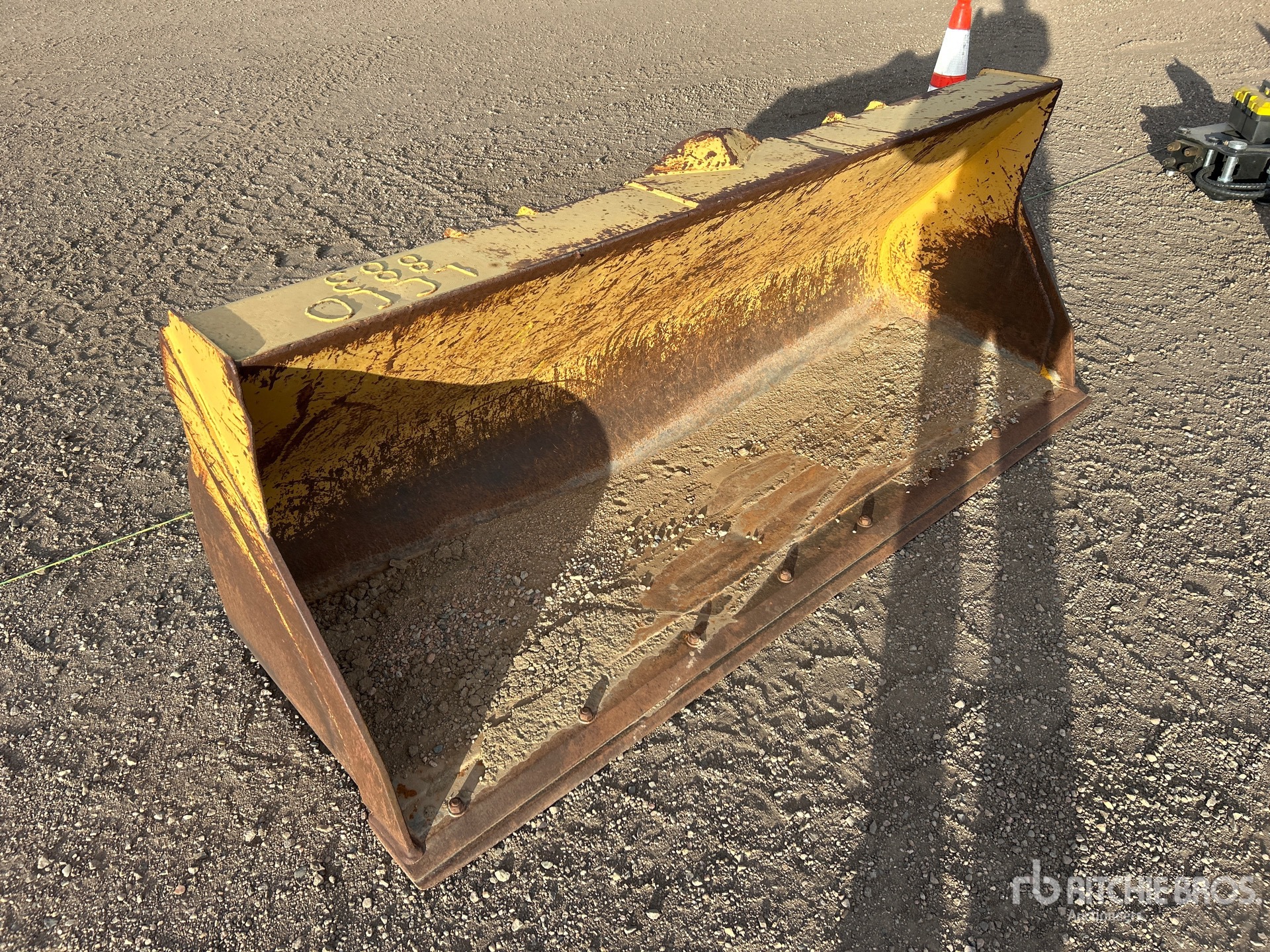 General Appearance with Image, coin avant droit