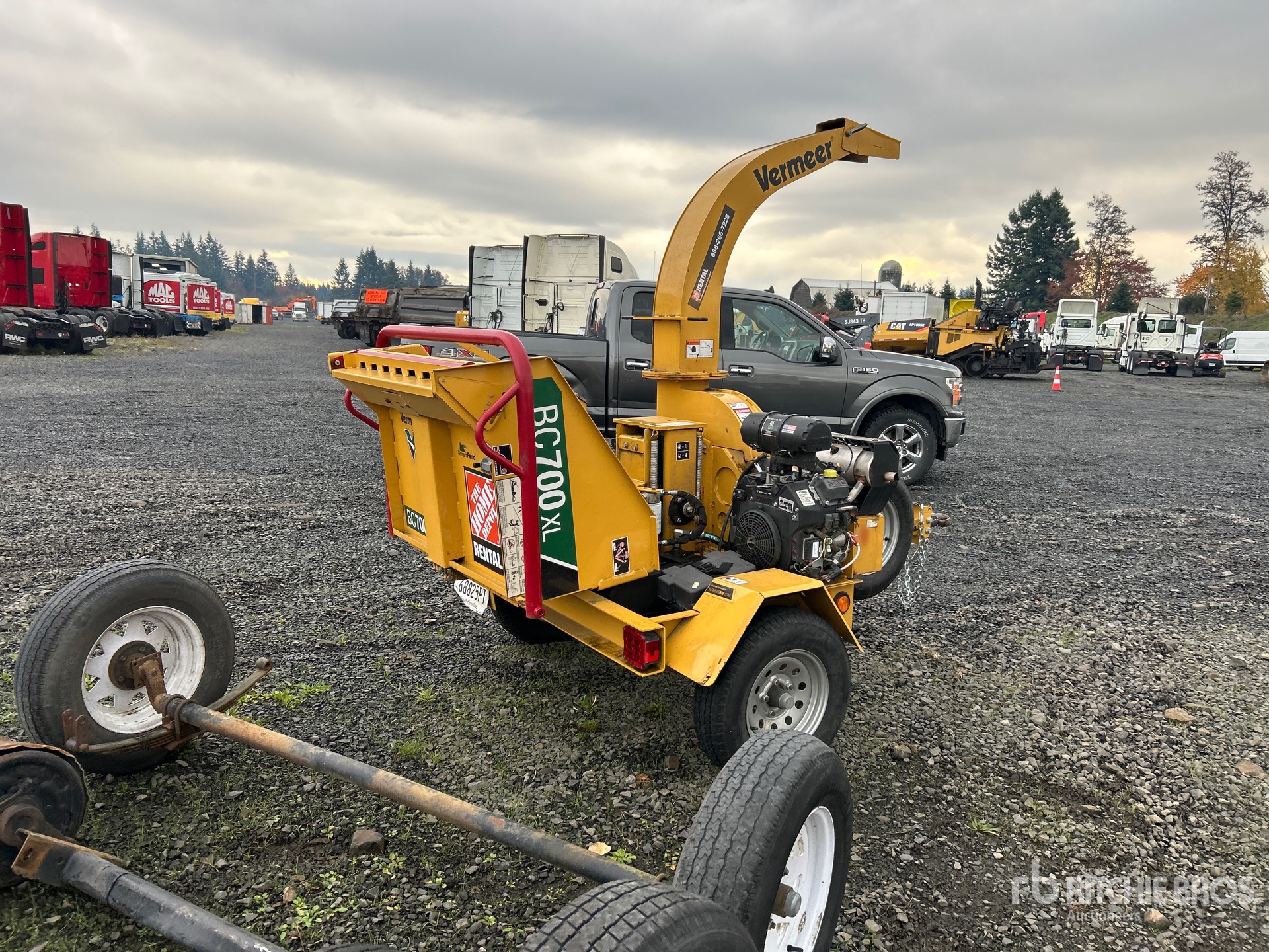 General Appearance with Picture, Right Rear Corner