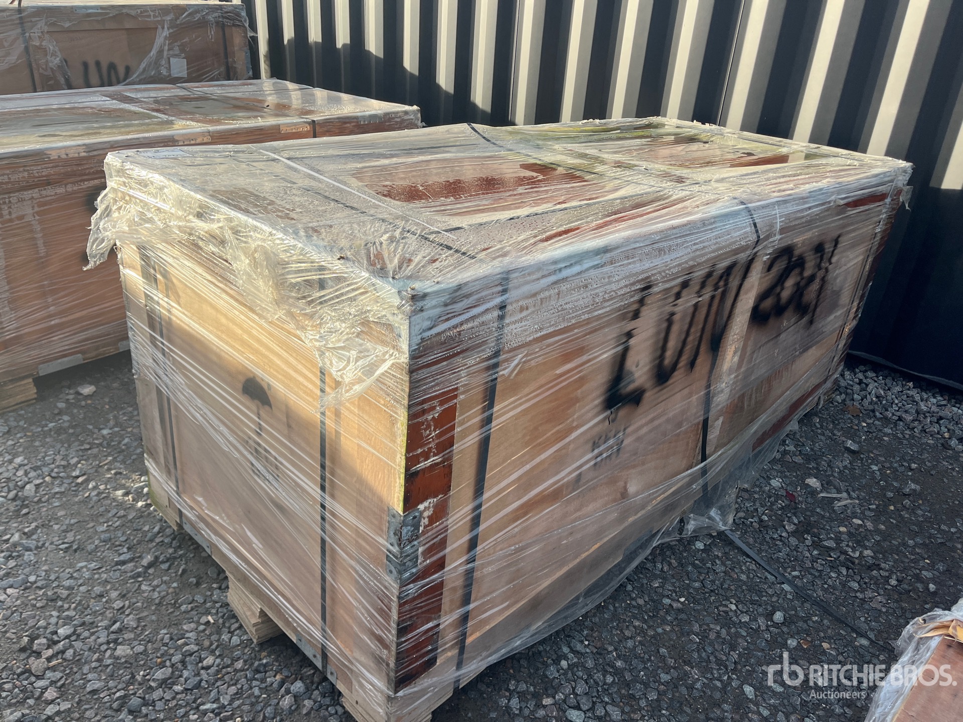 General Appearance with Picture, Left Rear Corner