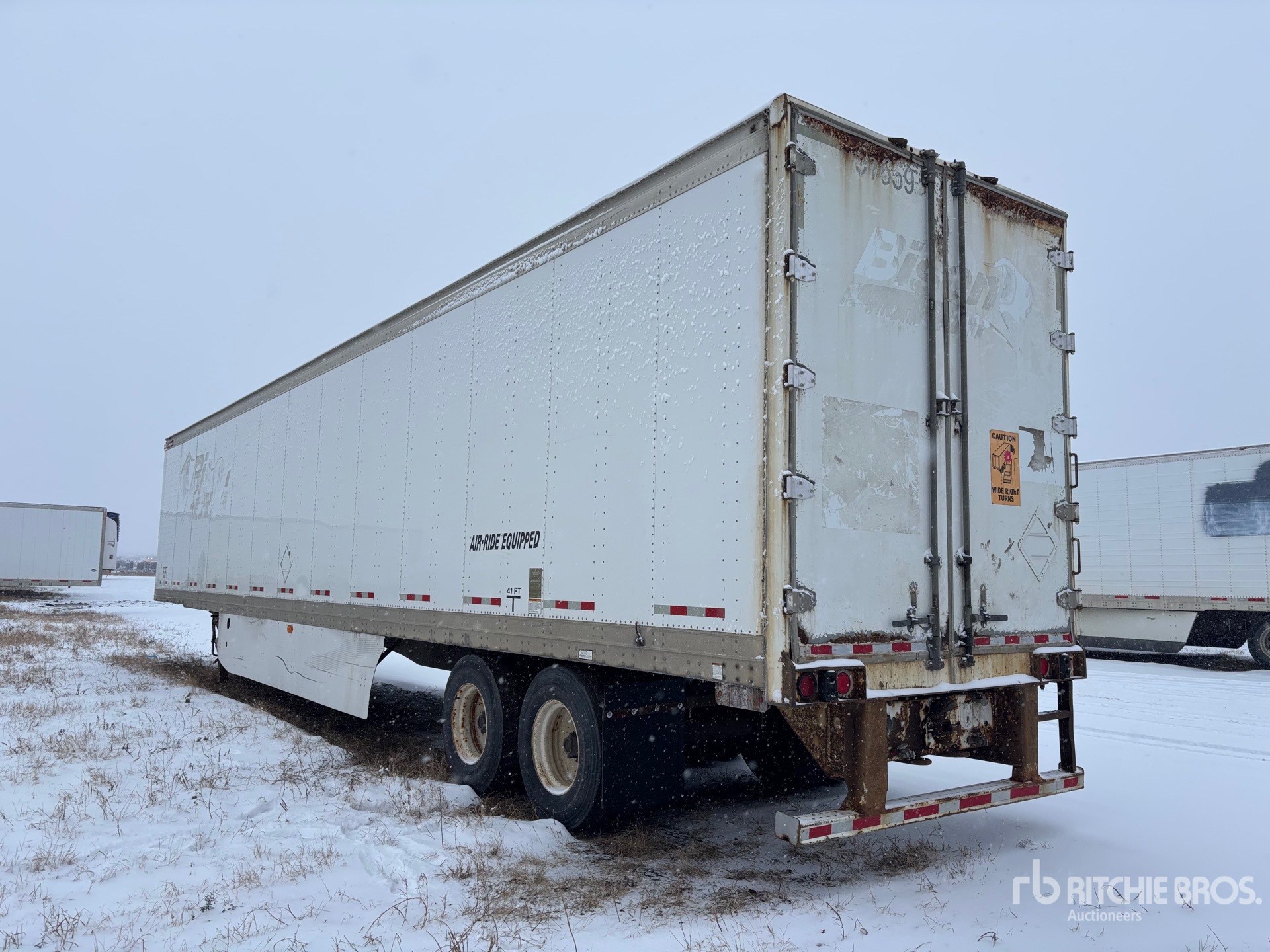 General Appearance with Bild, Ecke hinten links