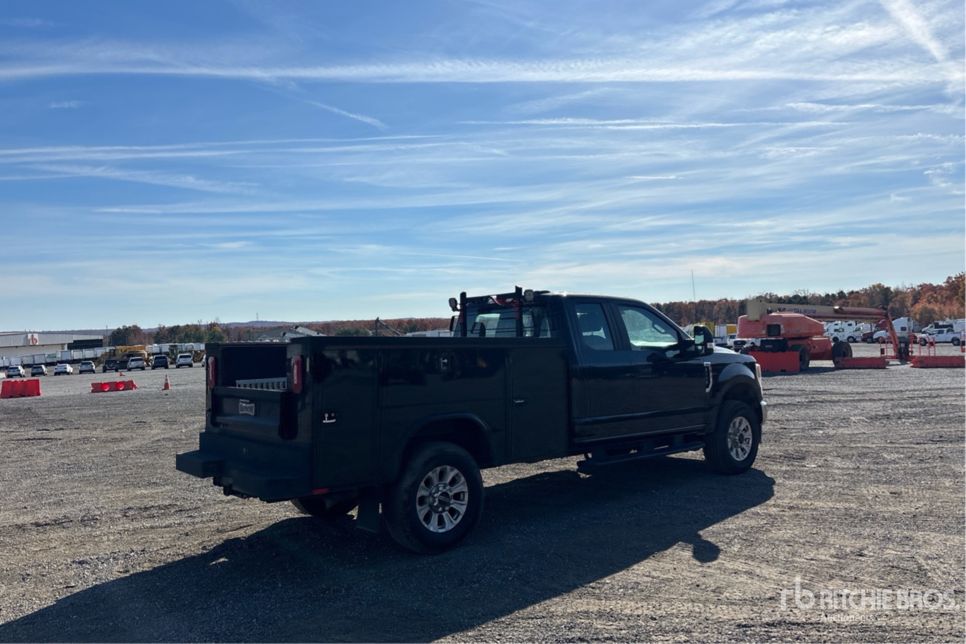 General Appearance with Foto, angolo anteriore sinistro