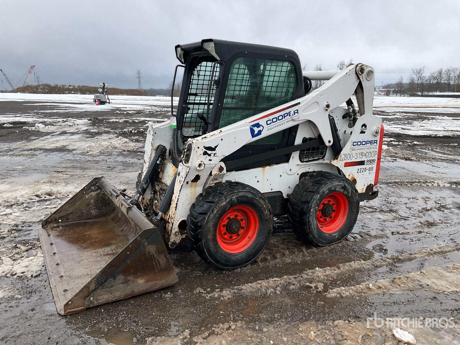 General Appearance with Picture, Left Front Corner