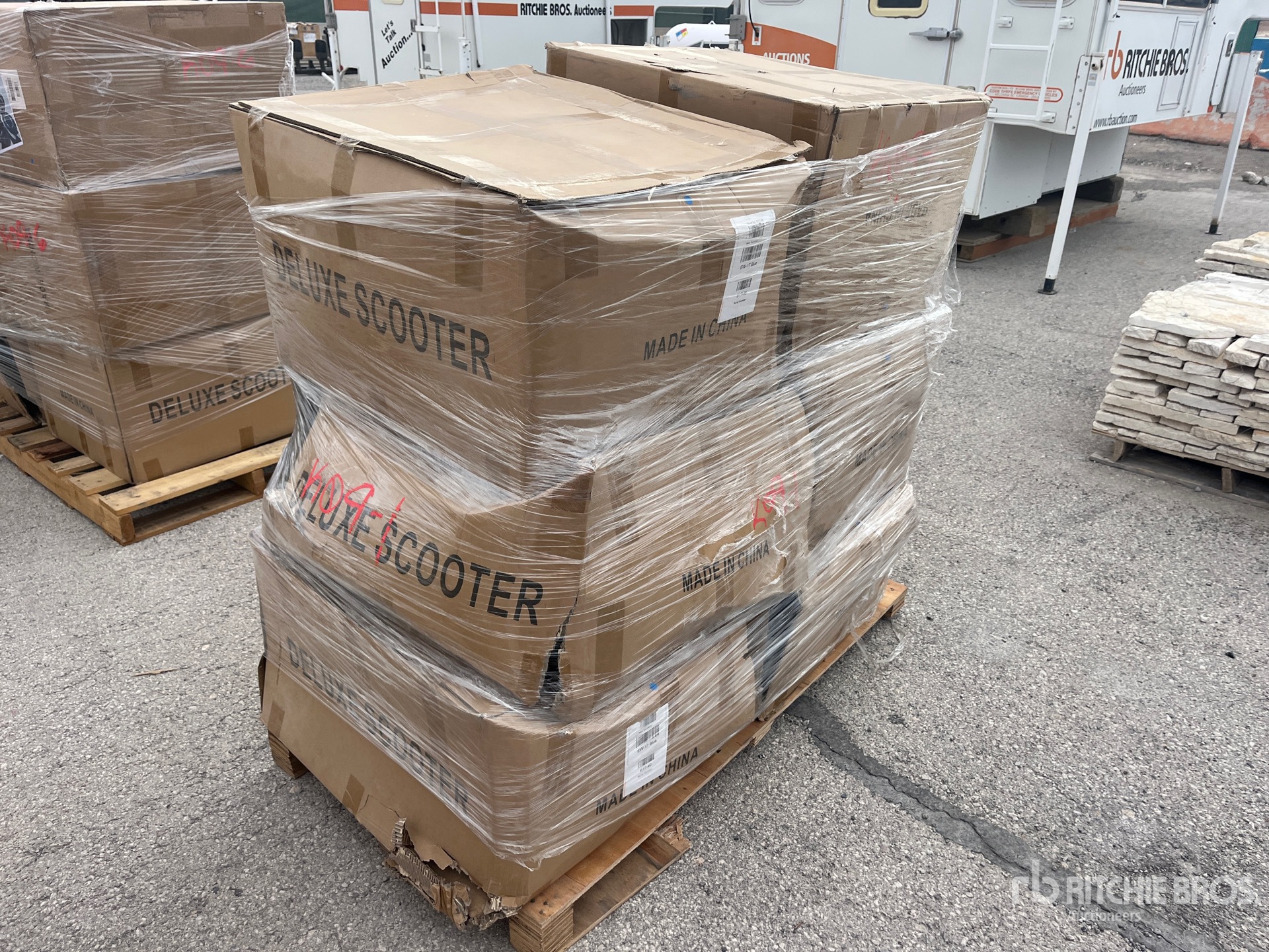 General Appearance with Bild, Ecke hinten links