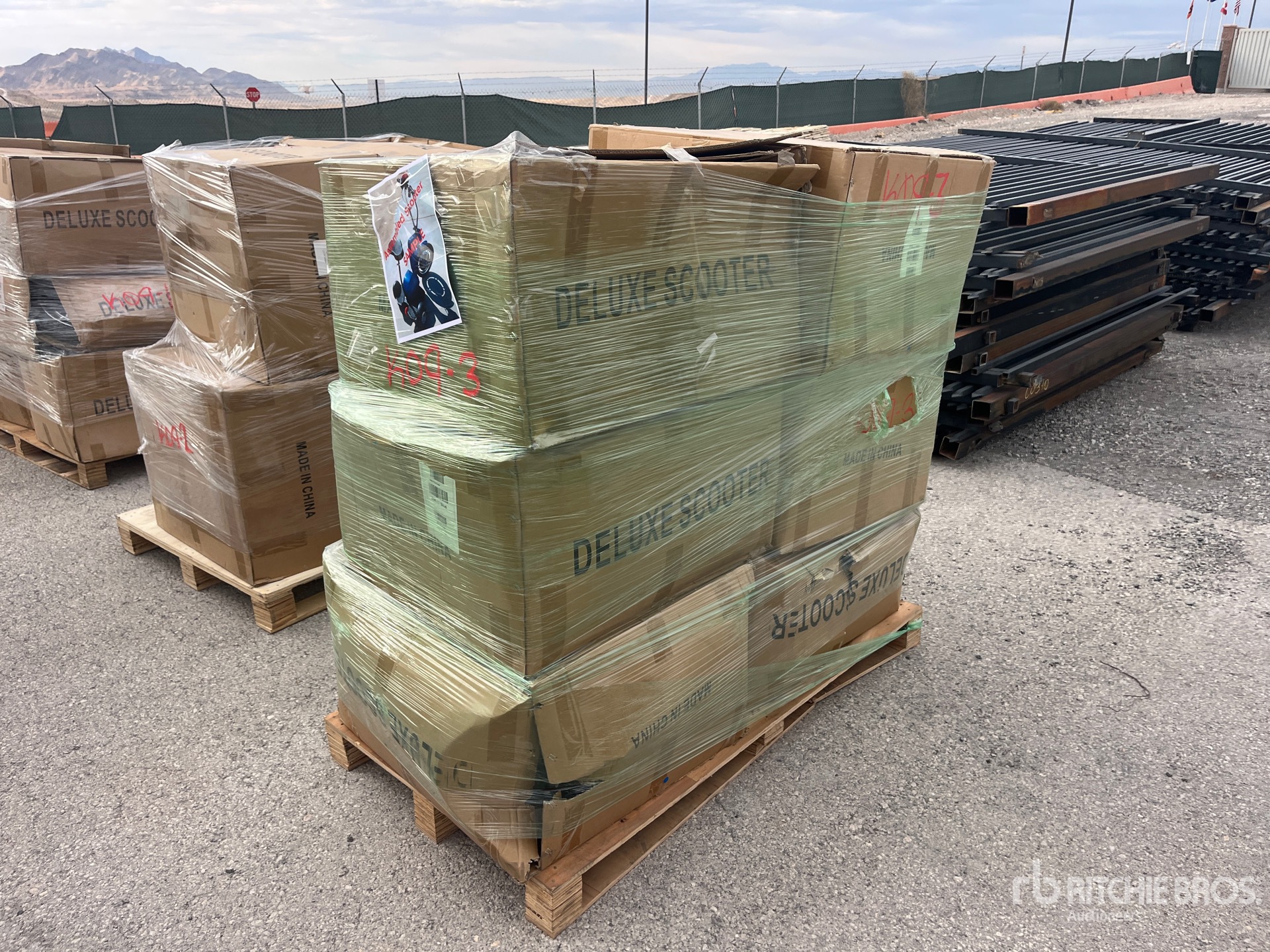 General Appearance with Bild, Ecke hinten links