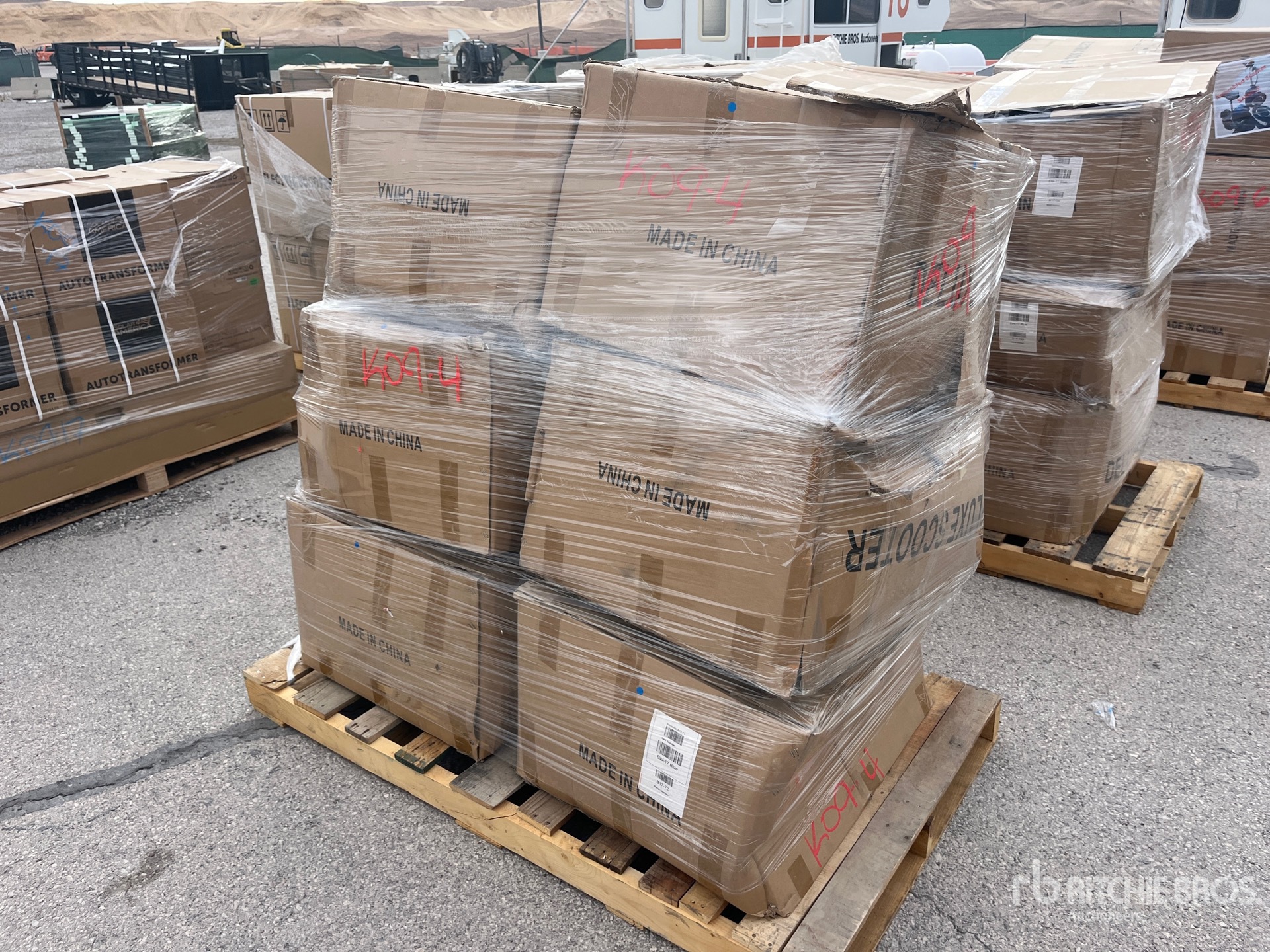 General Appearance with Bild, Ecke hinten links