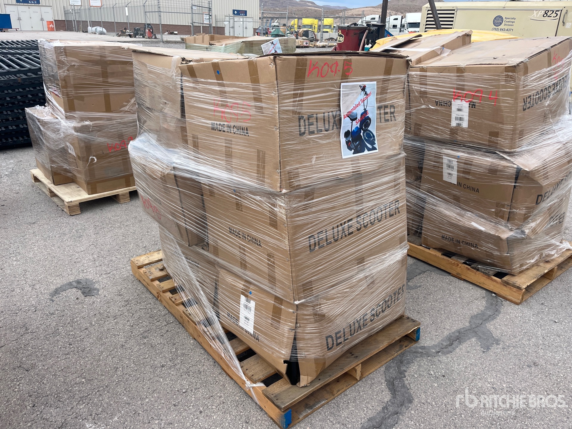 General Appearance with Bild, Ecke vorne links