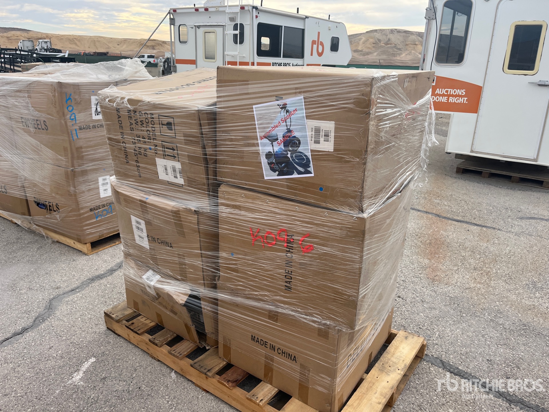 General Appearance with Bild, Ecke hinten links