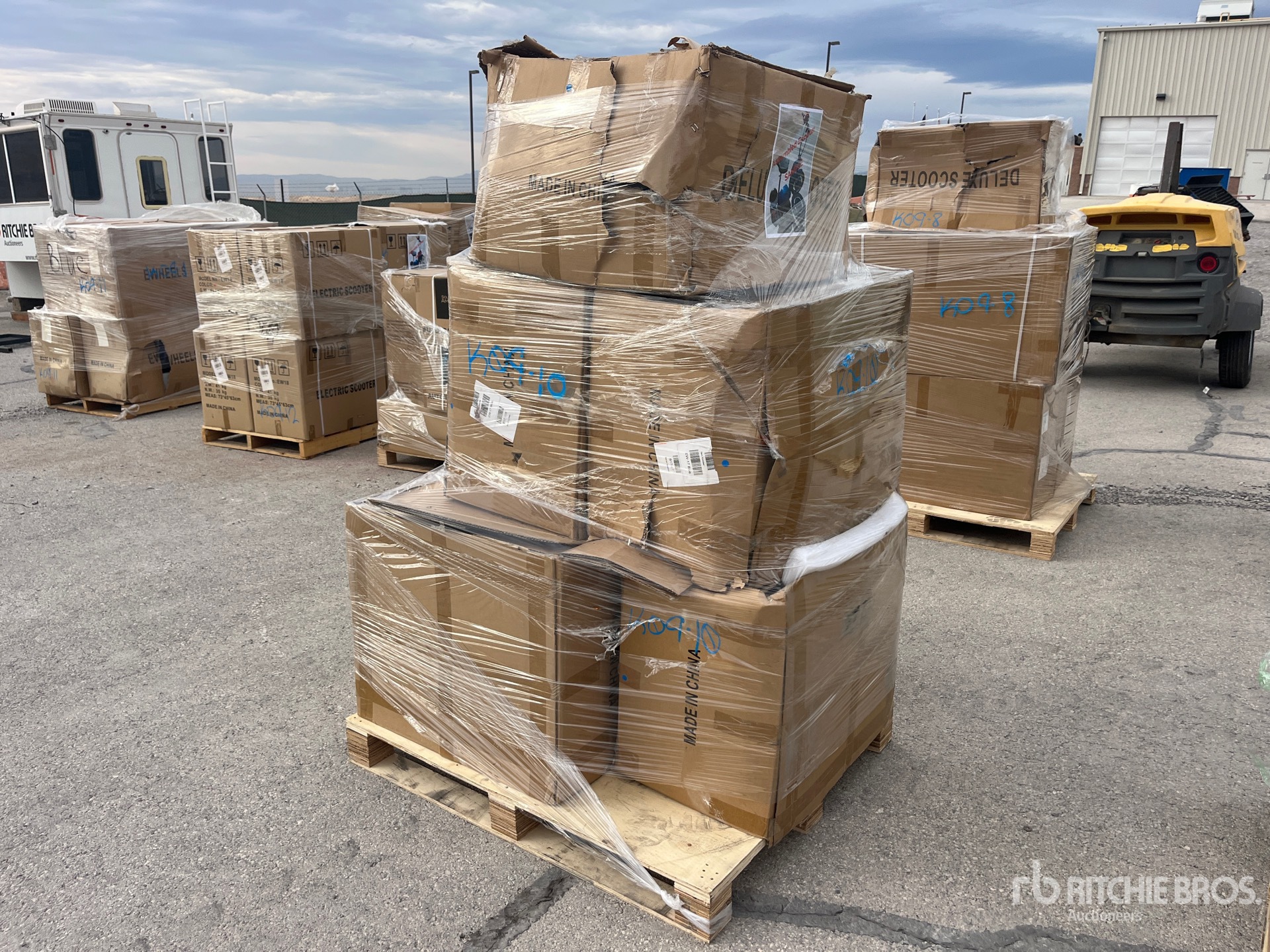 General Appearance with Bild, Ecke hinten links