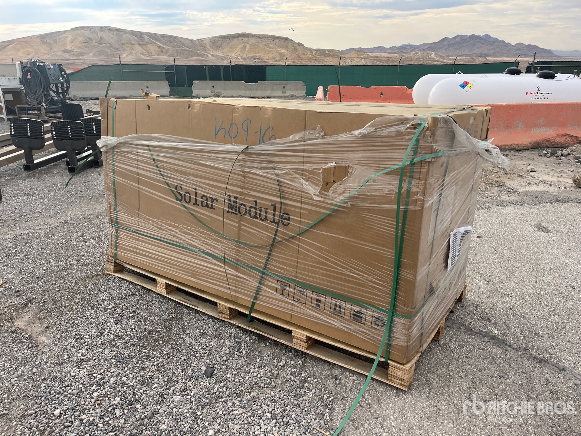 General Appearance with Foto, angolo anteriore sinistro