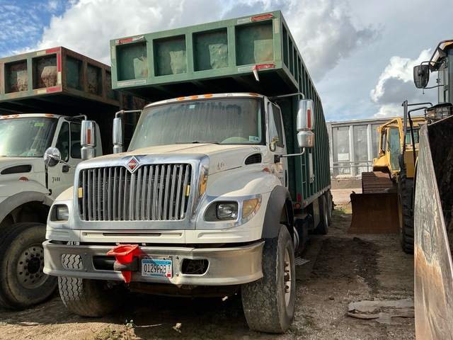 2006 International 7600 8x4 Rear Loader Waste Collection Truck