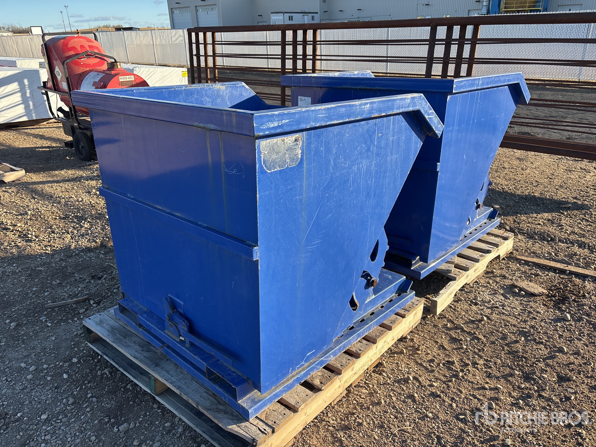 General Appearance with Foto, angolo anteriore sinistro