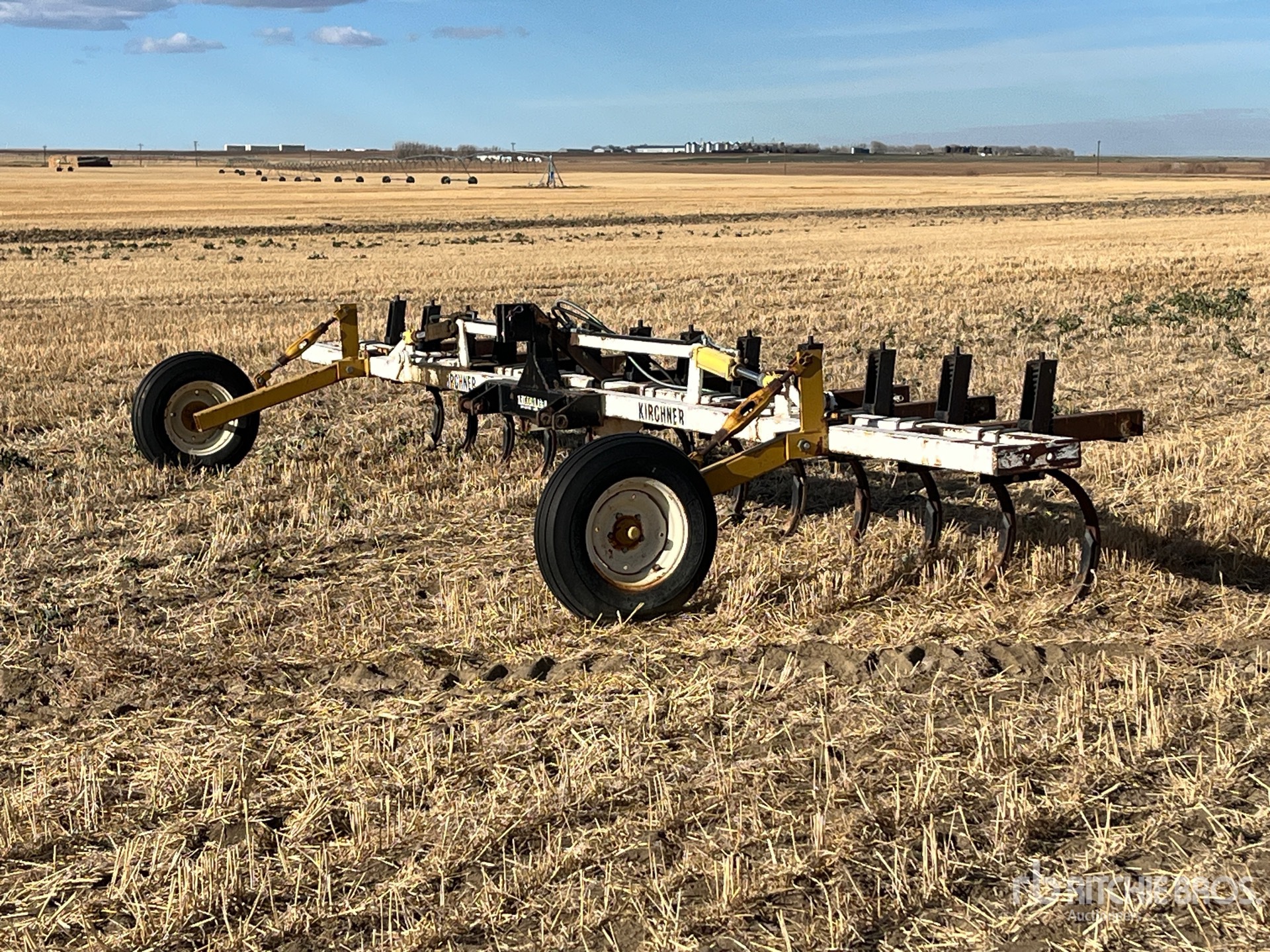 General Appearance with Foto, angolo anteriore sinistro