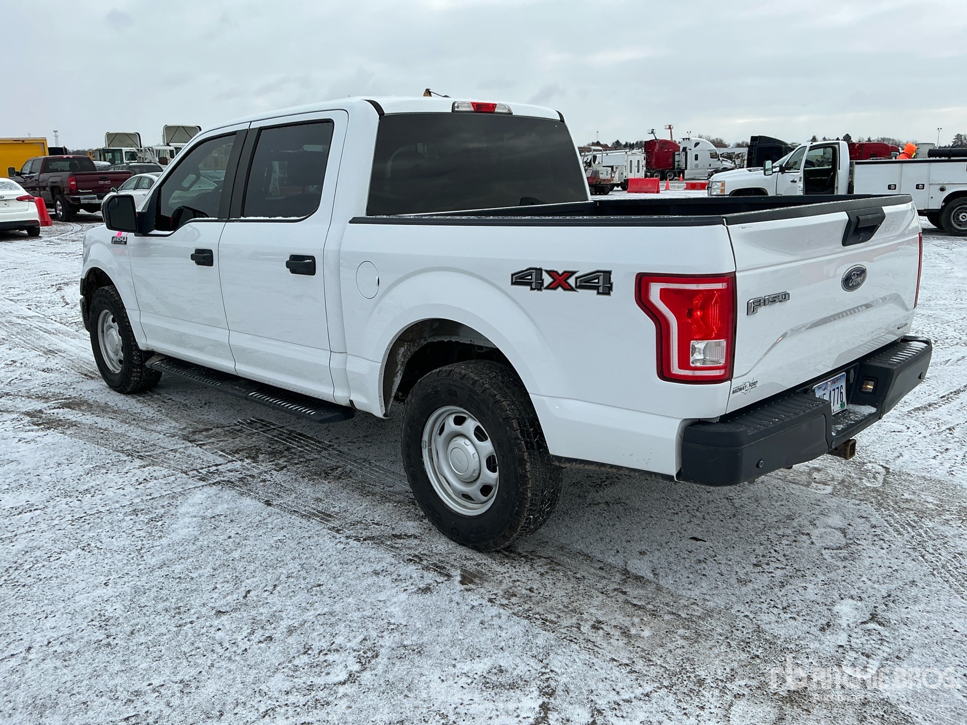 General Appearance with Imagen: esquina trasera izquierda