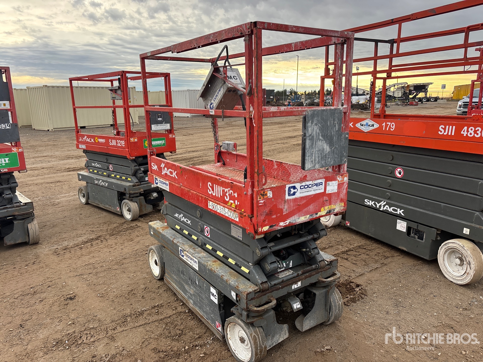 General Appearance with Bild, Ecke hinten links