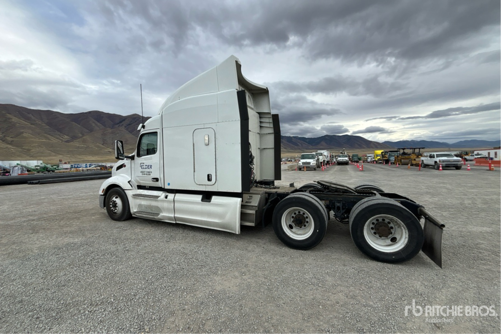 General Appearance with Imagen: esquina trasera izquierda