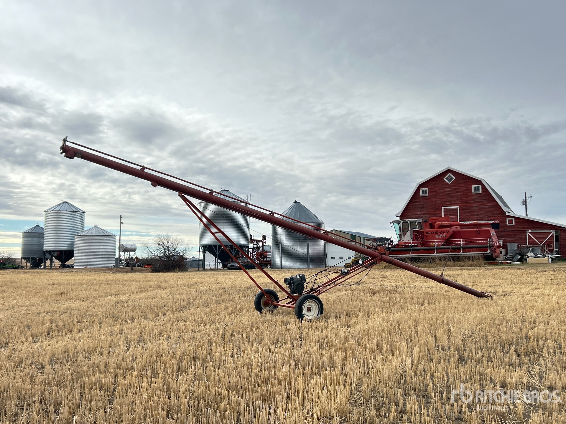 General Appearance with Bild, Ecke hinten rechts