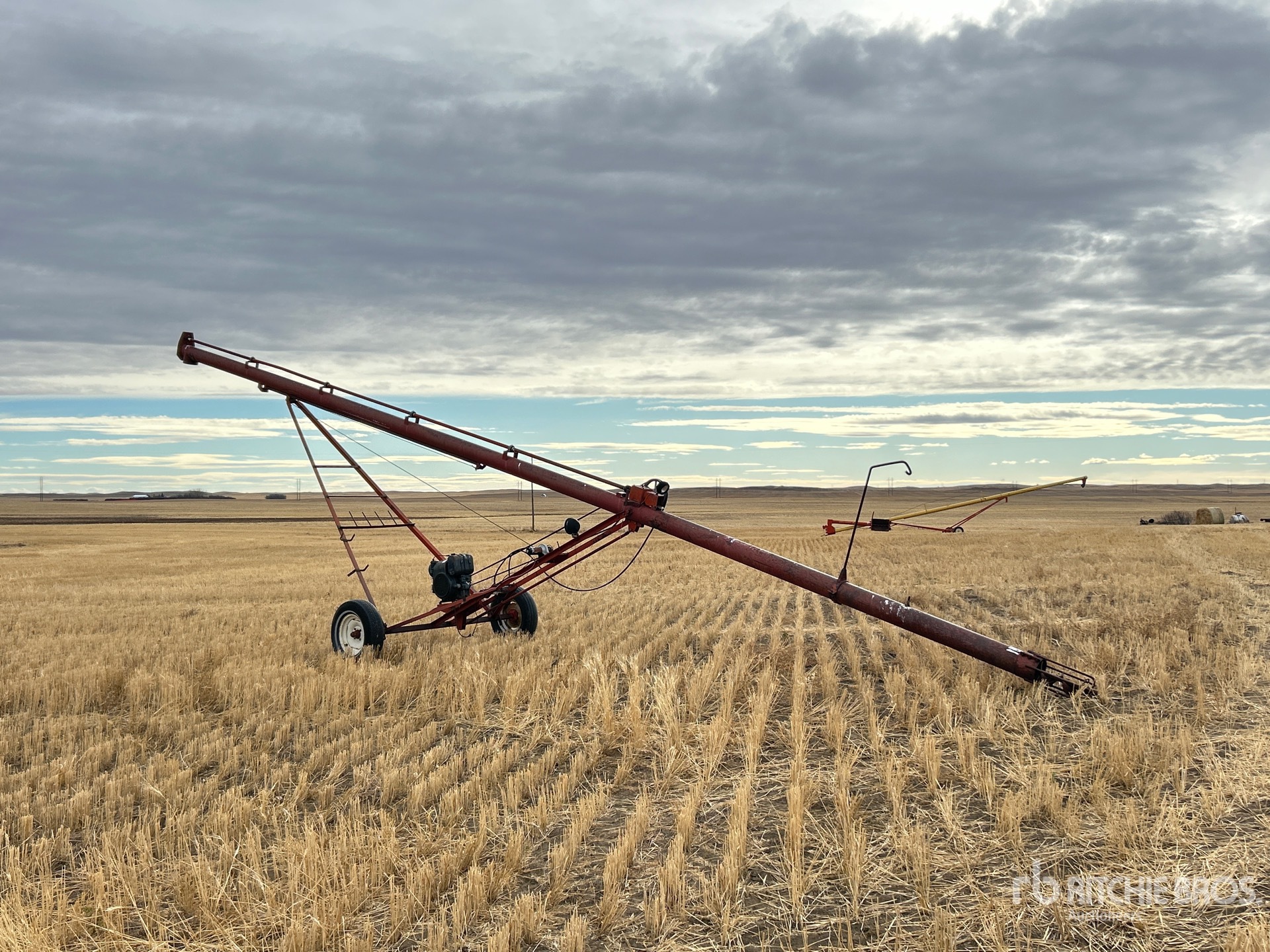 General Appearance with Bild, Ecke vorne rechts