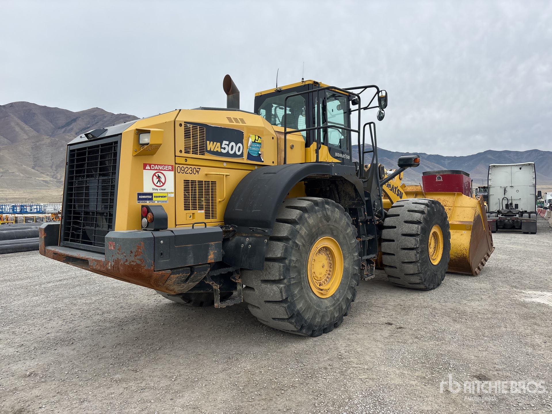 General Appearance with Imagen: esquina trasera derecha