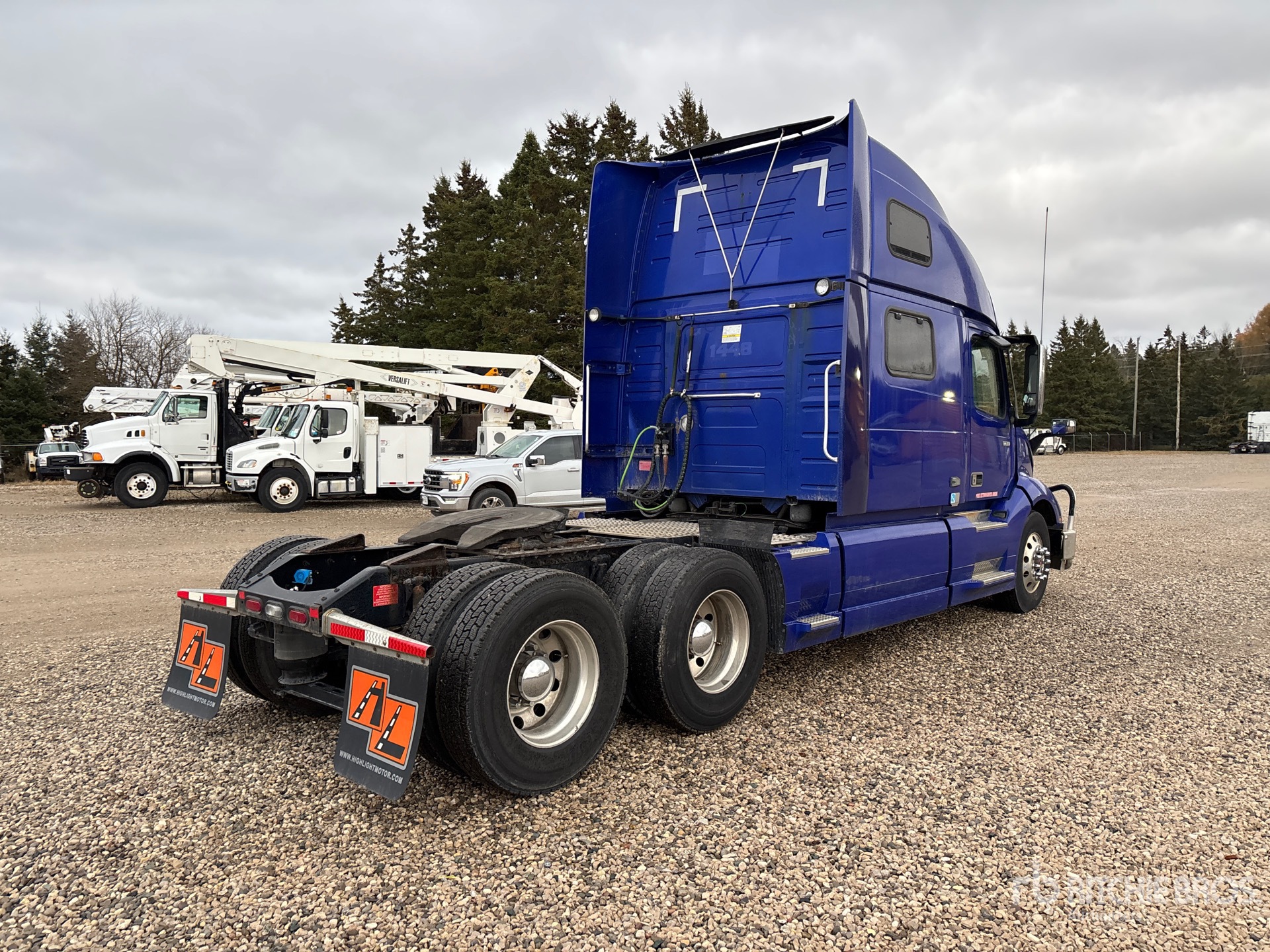 General Appearance with Picture, Right Rear Corner