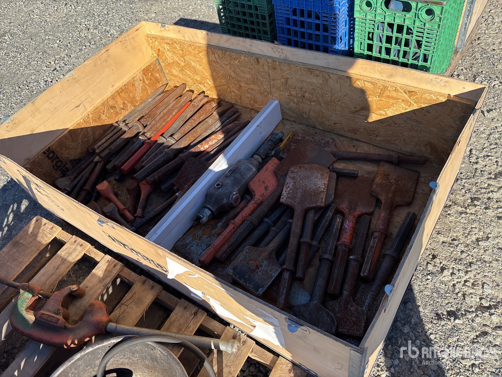 Aspect général with Image, coin arrière droit