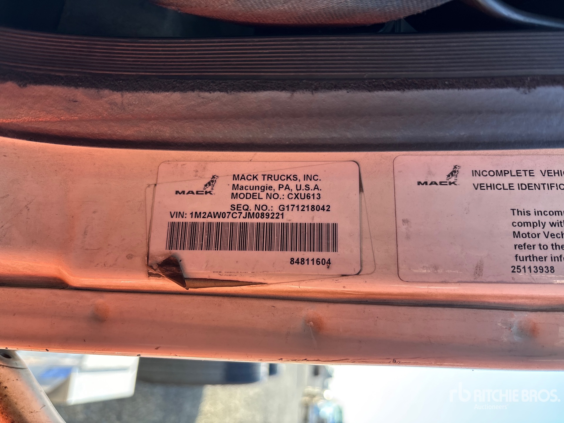 General Appearance with Seriennummer / FIN