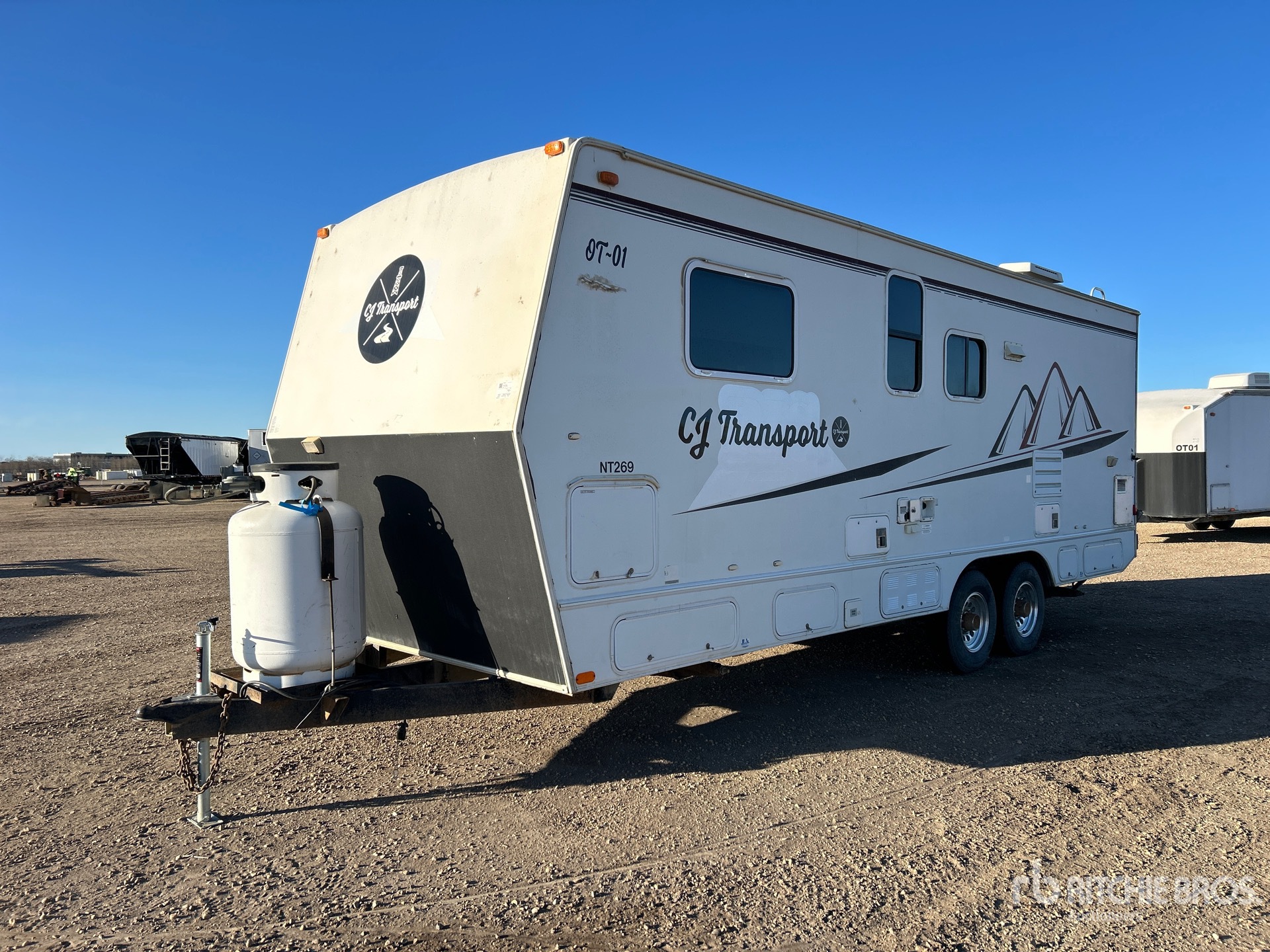 General Appearance with Foto, angolo anteriore sinistro