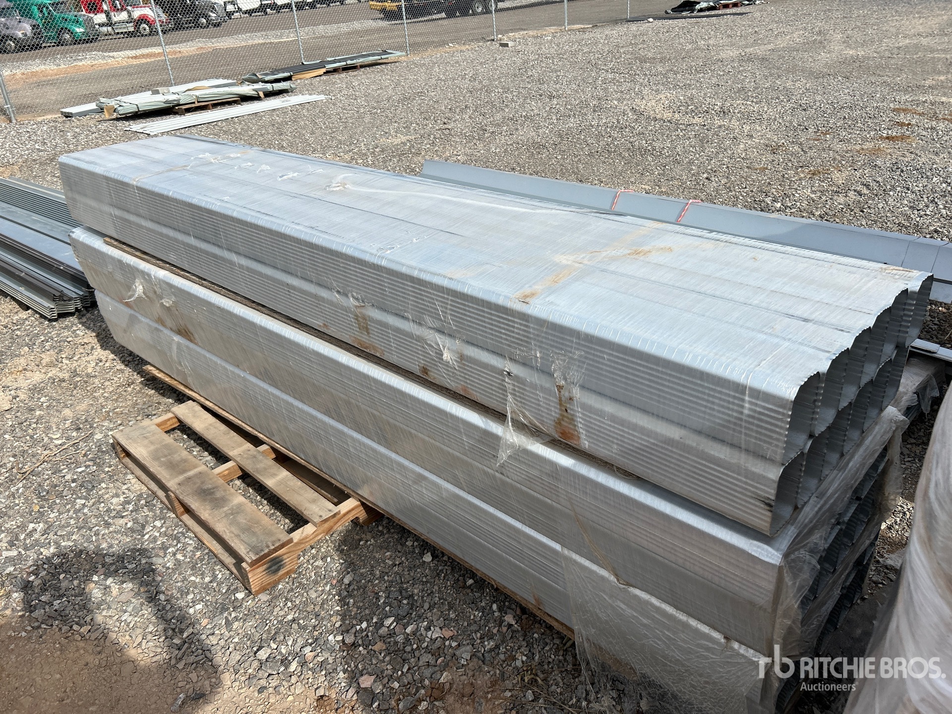 General Appearance with Bild, Ecke hinten rechts